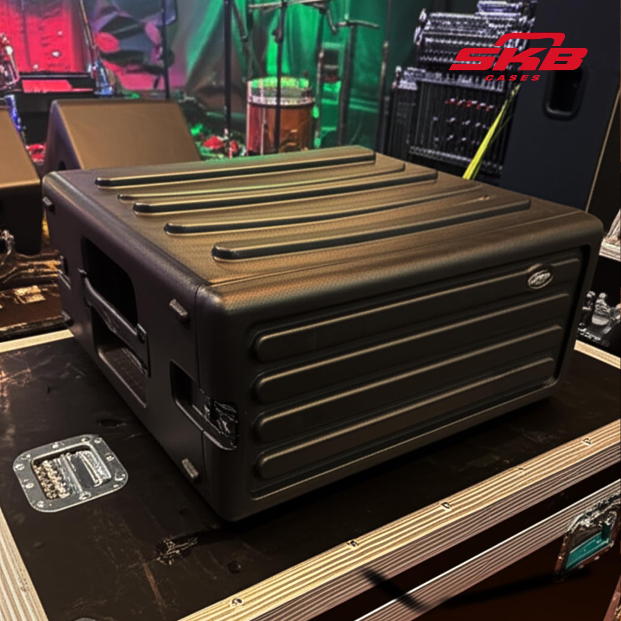 SKB ROTO RACK 4U ラックケース Amazon.com: SKB 4U Roto Rack Case - Durable Polyethylene Gear