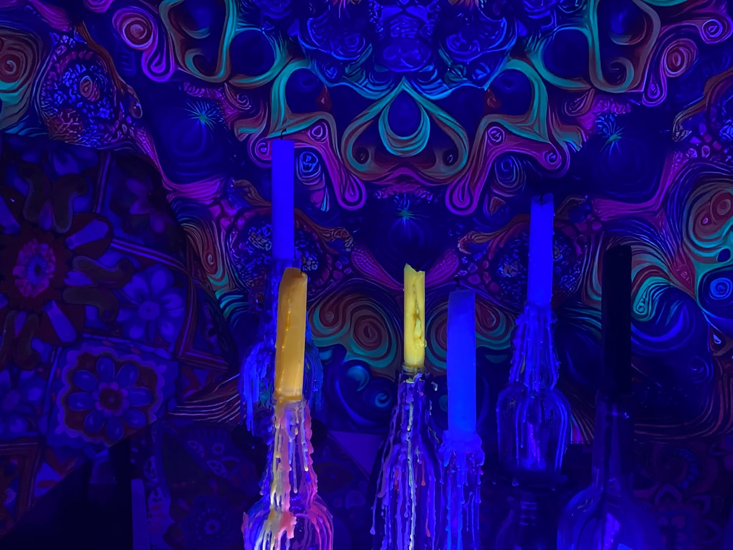 Trippy Drippy Candles (UV Black)