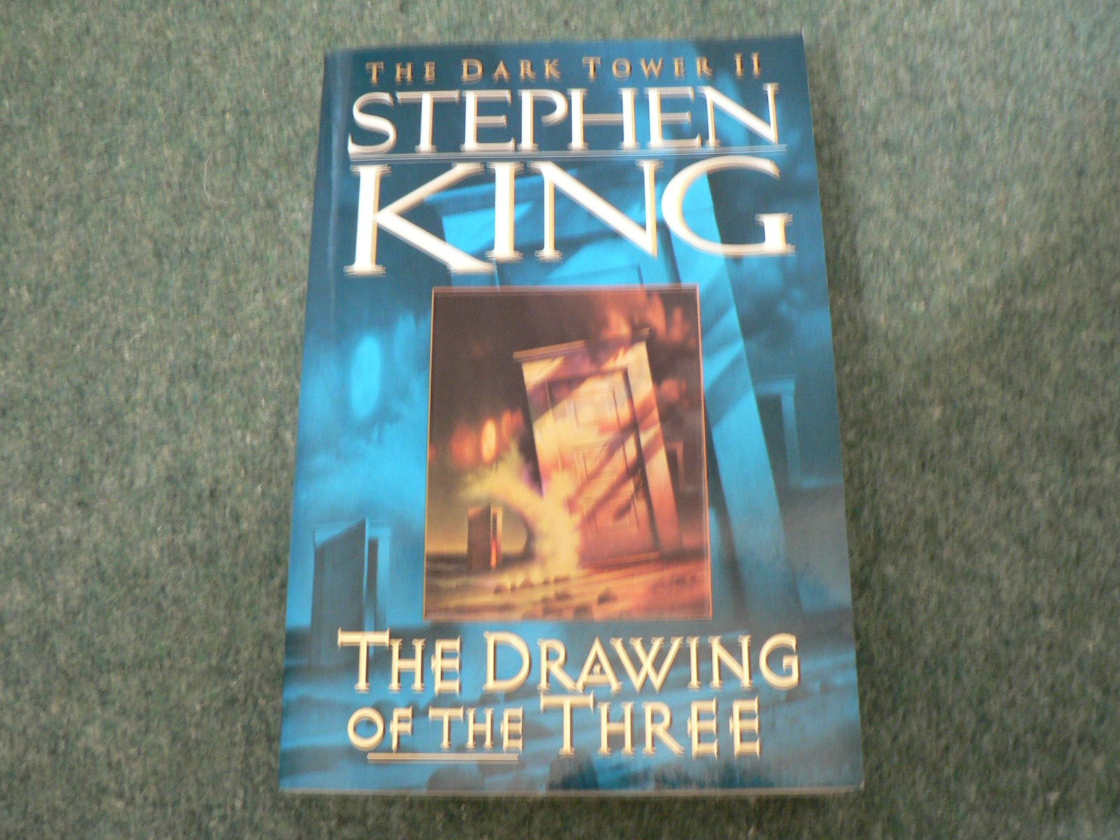 Buy The Drawing of the Three (Dark Tower) — BookShops.in