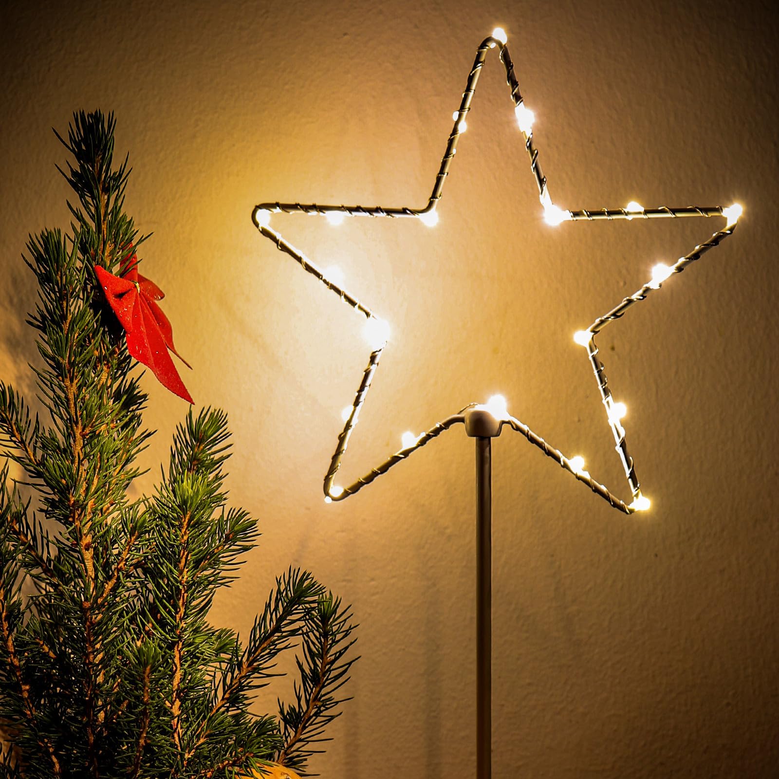 BESTOYARD Goldener Metallstern zum Aufhängen als Wanddekoration mit Pentagramm Form Sicher und Glasveredelt für Weihnachtsdeko und Eingangsbereiche