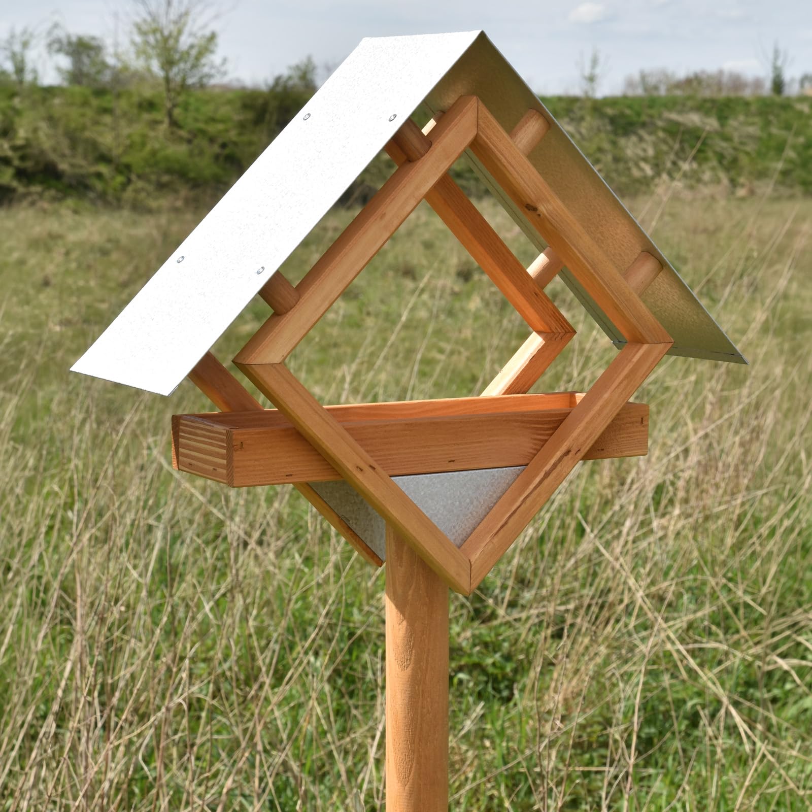 Vogelfutterhaus Vogelfutterstation „Helsinki “ mit Erdspieß freistehend