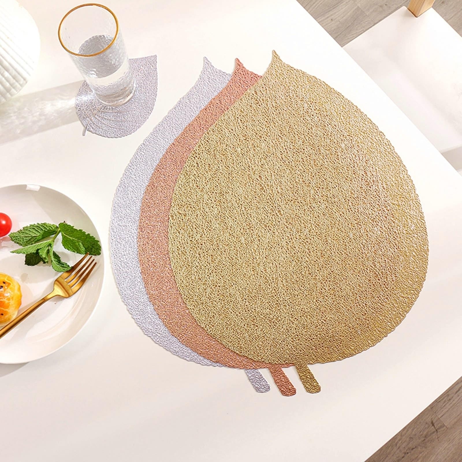 Placemat Set di 8 tovagliette argento a forma di foglia 36 x 38 cm per cucina e sala da pranzo