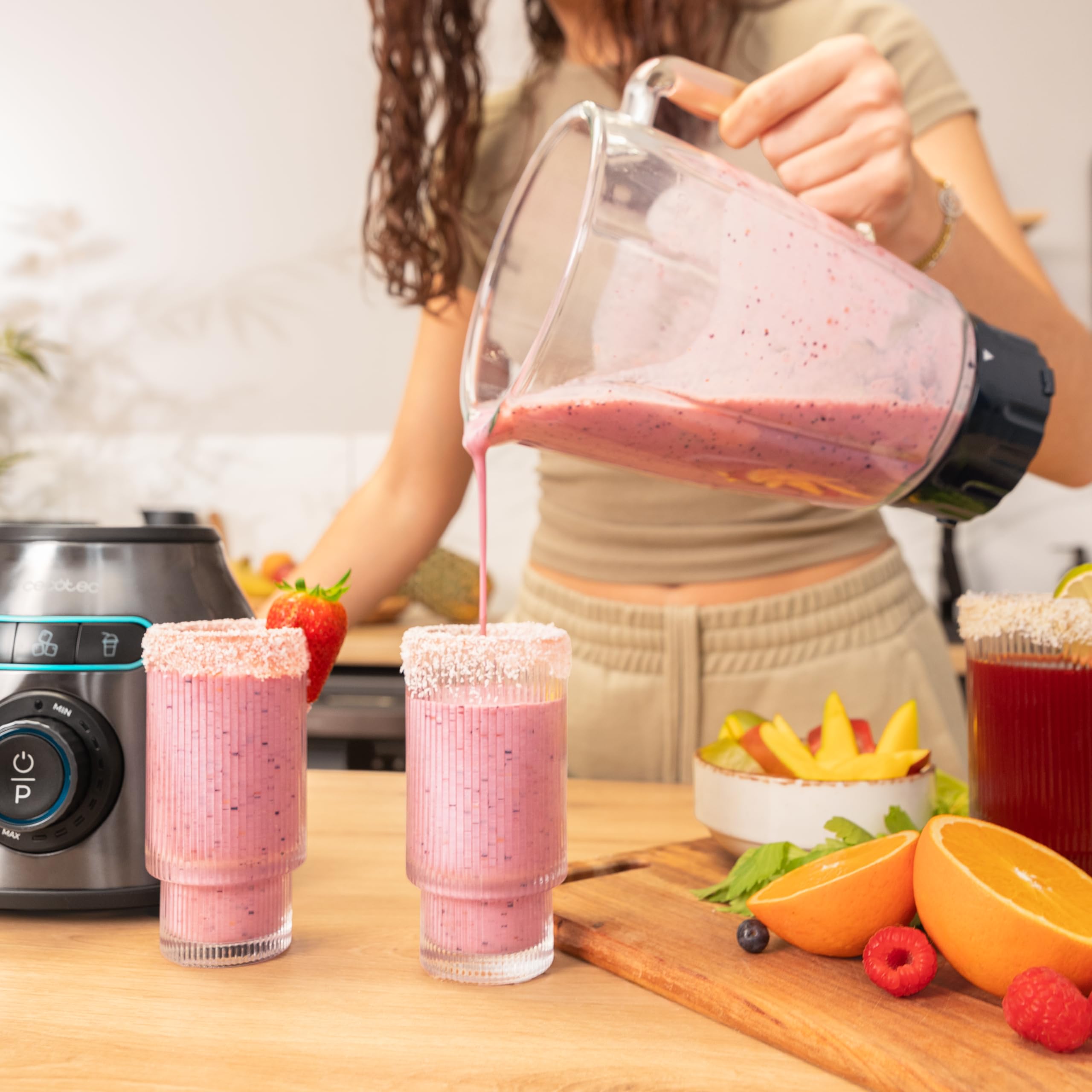Cecotec Mixeur Blender Power Black Titanium 2200MAX Prodigy. 2200 W, 6 Lames en Acier Inoxydable, Hache-glace, Fonction Turbo, Fonction Smoothie, Fonction AutoClean