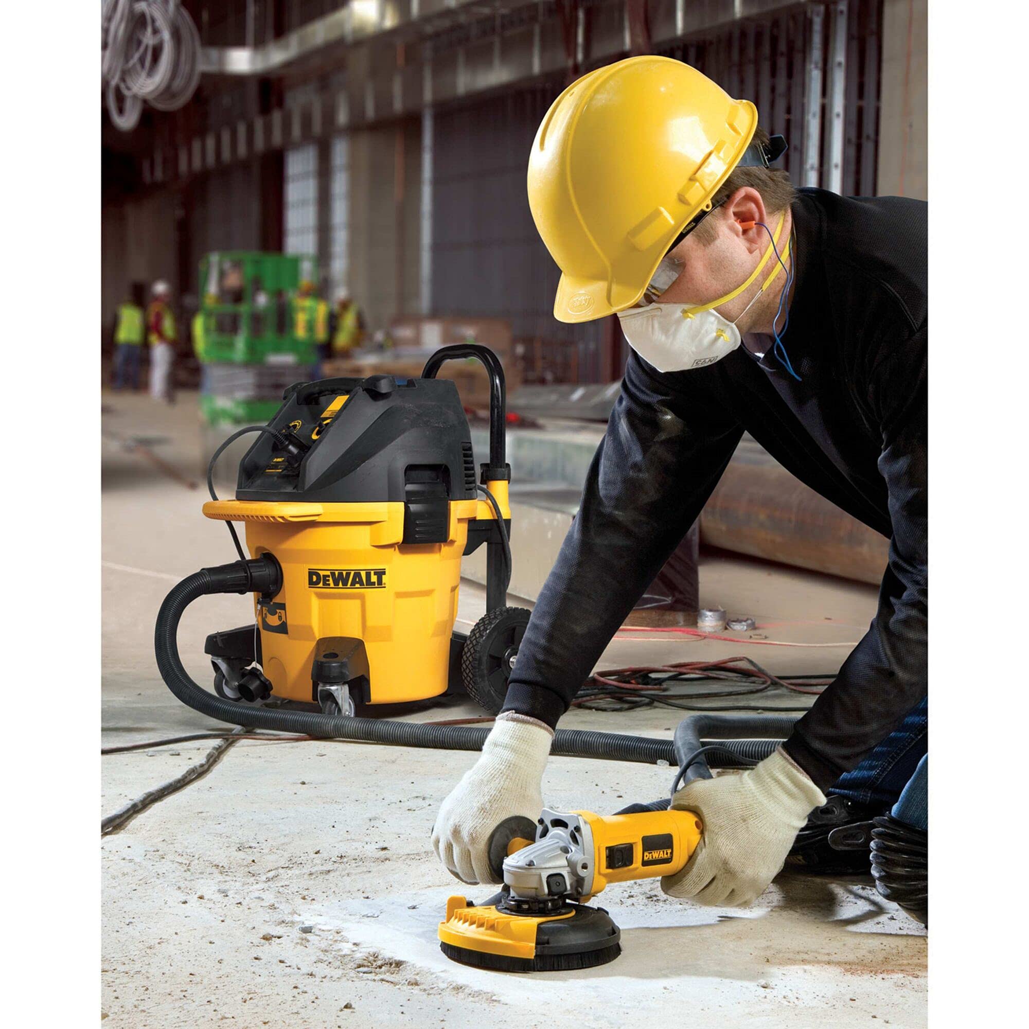 DEWALT Cubierta de amolado 115-125 mm compatible AirLock, DWE46150-XJ | Cubierta para amoladoras de 115-125 mm con puerto AirLock, ajuste sin llave y sección deslizante para bordes.