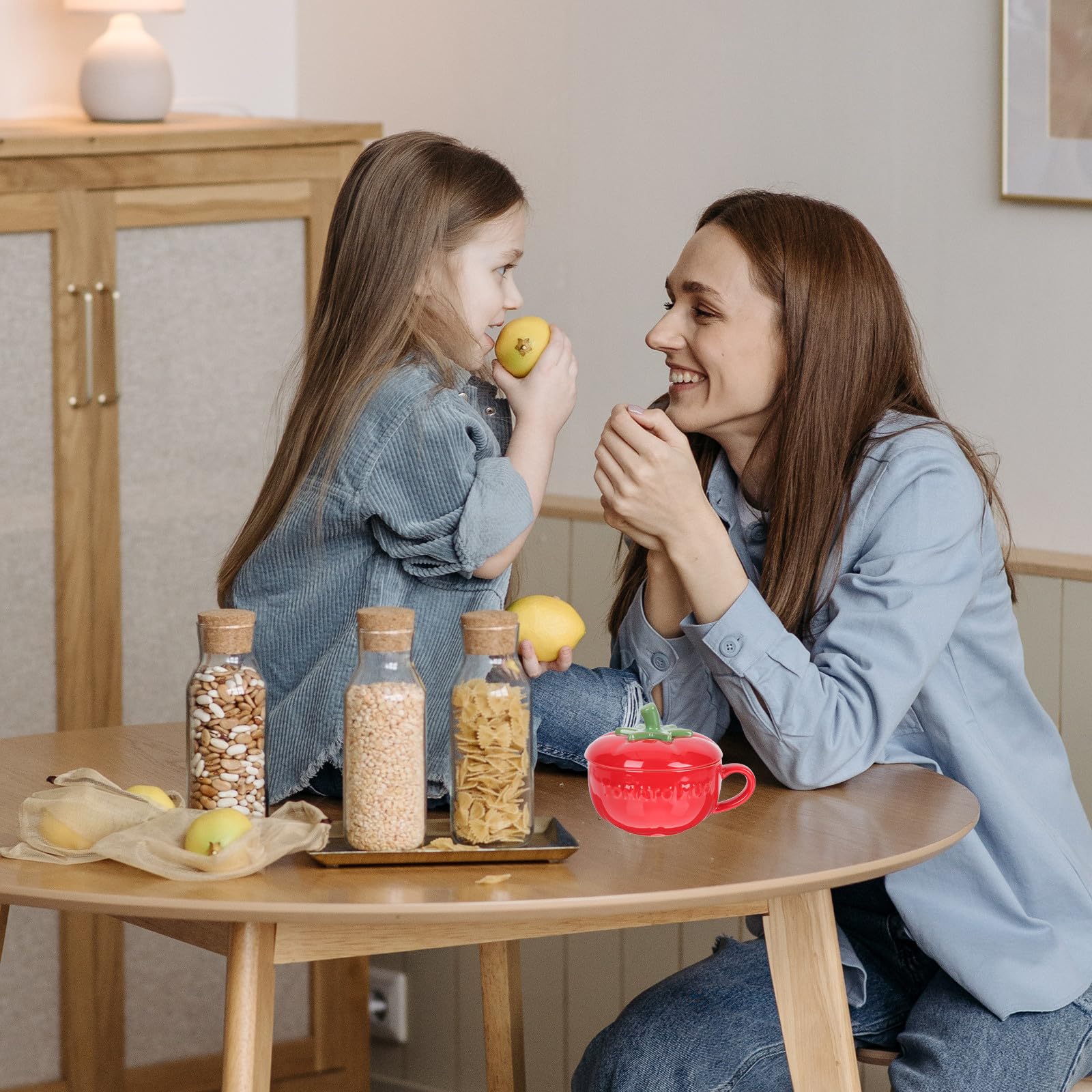Keramik Wassertrinkbecher in Tomatenform mit Deckel Entzückender Trinklernbecher mit Glatter Oberfläche für Büro und Frühstück