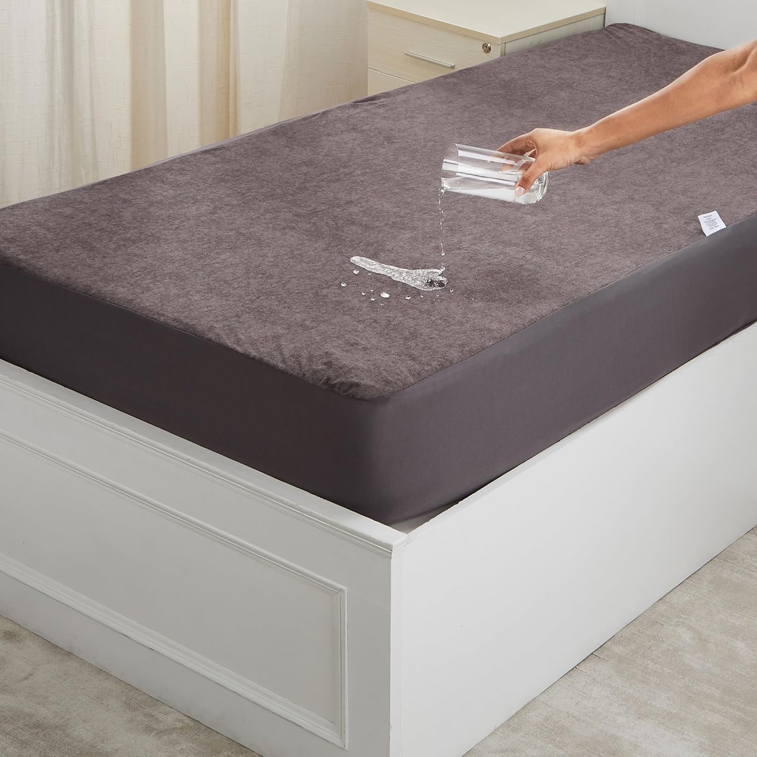 Amazon Brand – Solimo Water Resistant Cotton Mattress Protector, Single Bed Size (75×36 inch), Grey