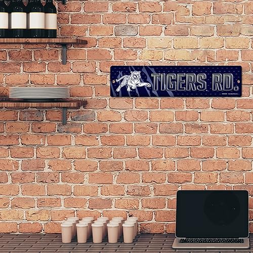 Vista 566 de Rico Industries Letrero de plástico de la NCAA de plástico de 4 x 16 pulgadas Alternativo