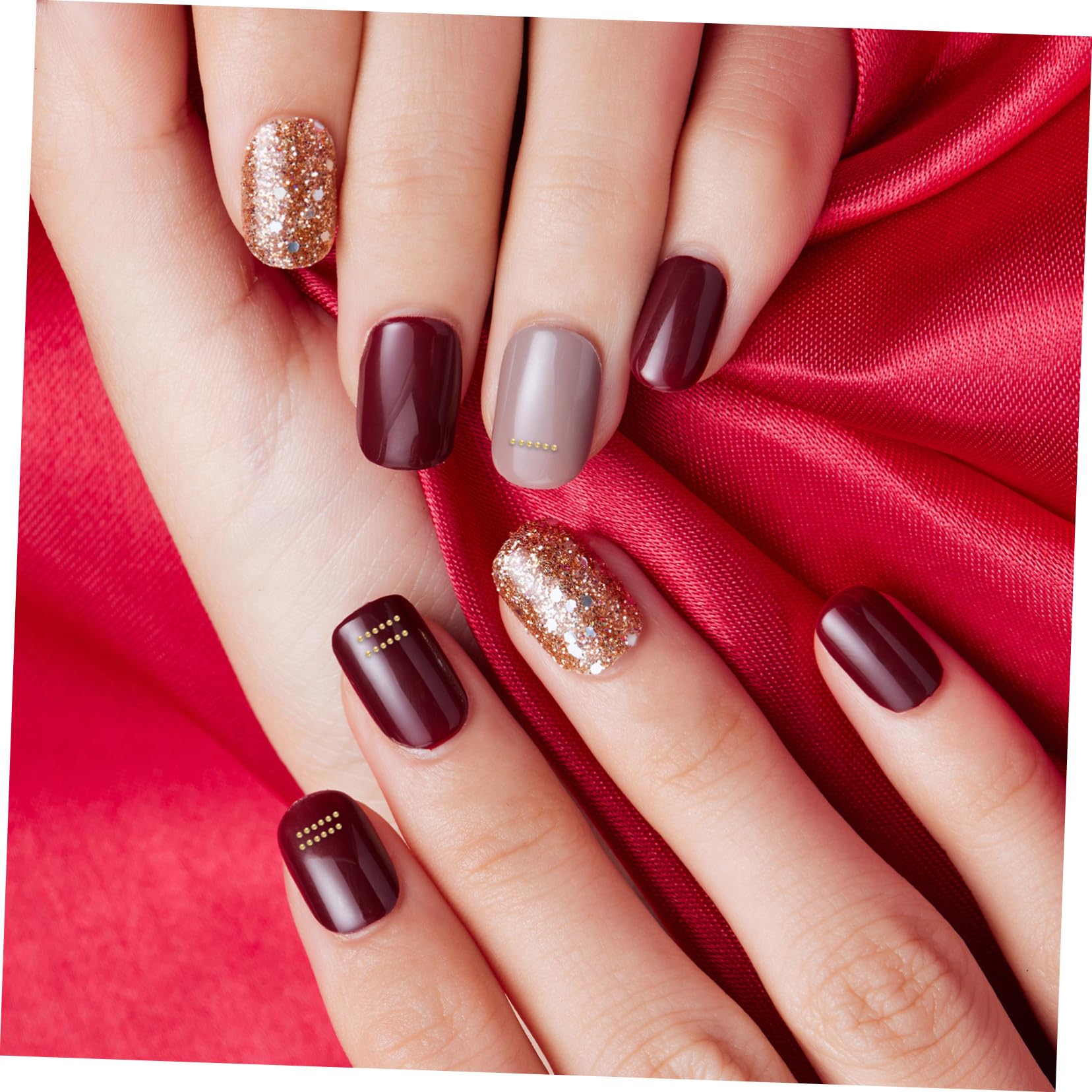 LIFKOME Metalliche per Unghie Dorate Piccole Sfere Decorative Resistenti e Adattabili per Nail Art Te per Manicure Creativa e Accessori Donna