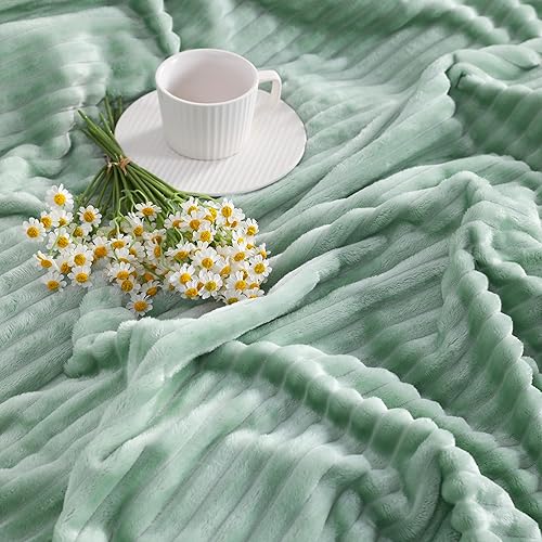 Miniatura 3 de NTBAY Manta de franela de felpa para cama individual, 60 x 80 pulgadas, suave, cálida y ligera, con textura a rayas para sofá, todas las estaciones,