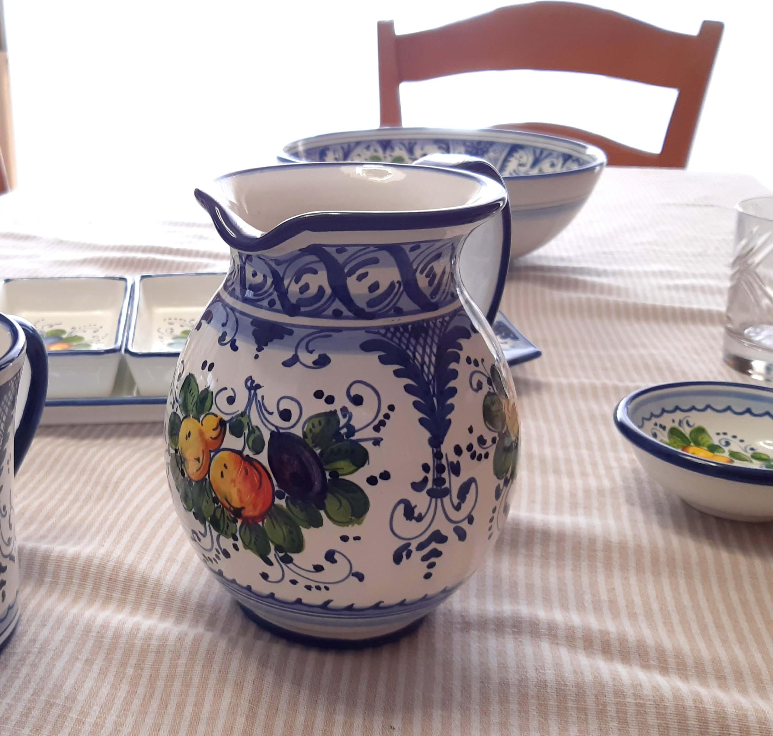 Brocca in Ceramica Decorata a Mano per Vino e Acqua