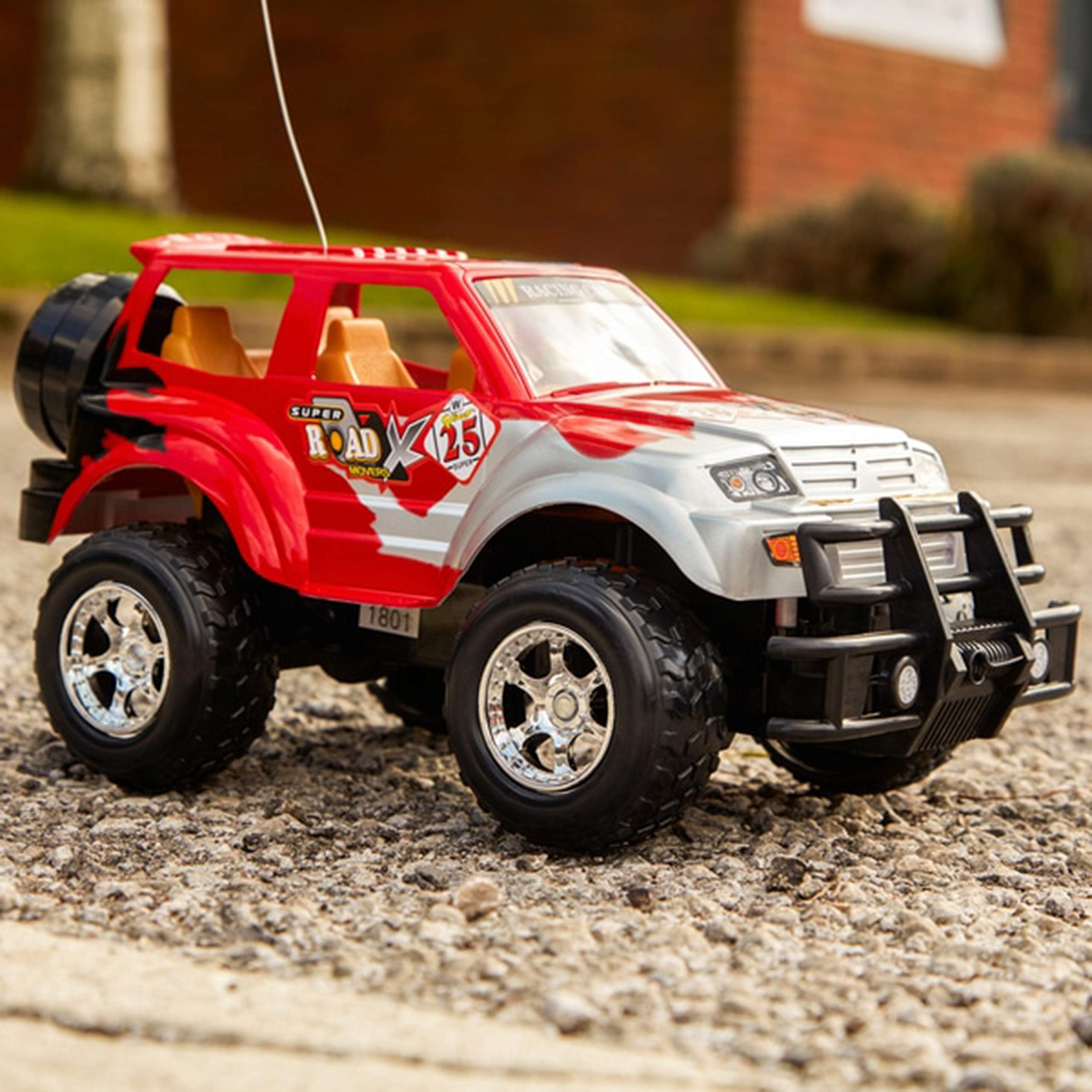 Smythstoys Cross Country Jeep Radio Control