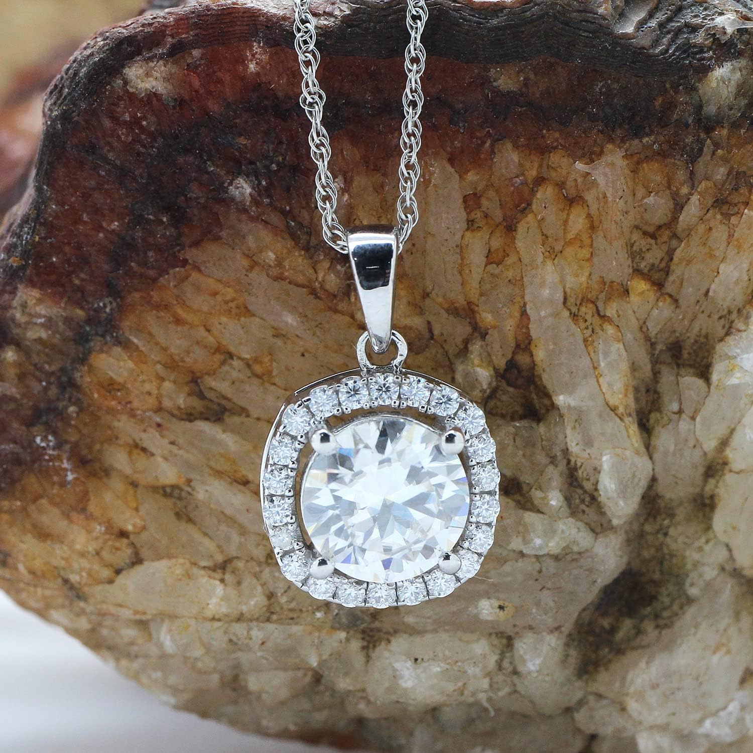 SAVEARTH DIAMONDS 2CT Moissanite Pendant Necklace 18K Gold Plated Silver D Color Ideal Cut Round Lab Created Diamond Necklace for Women