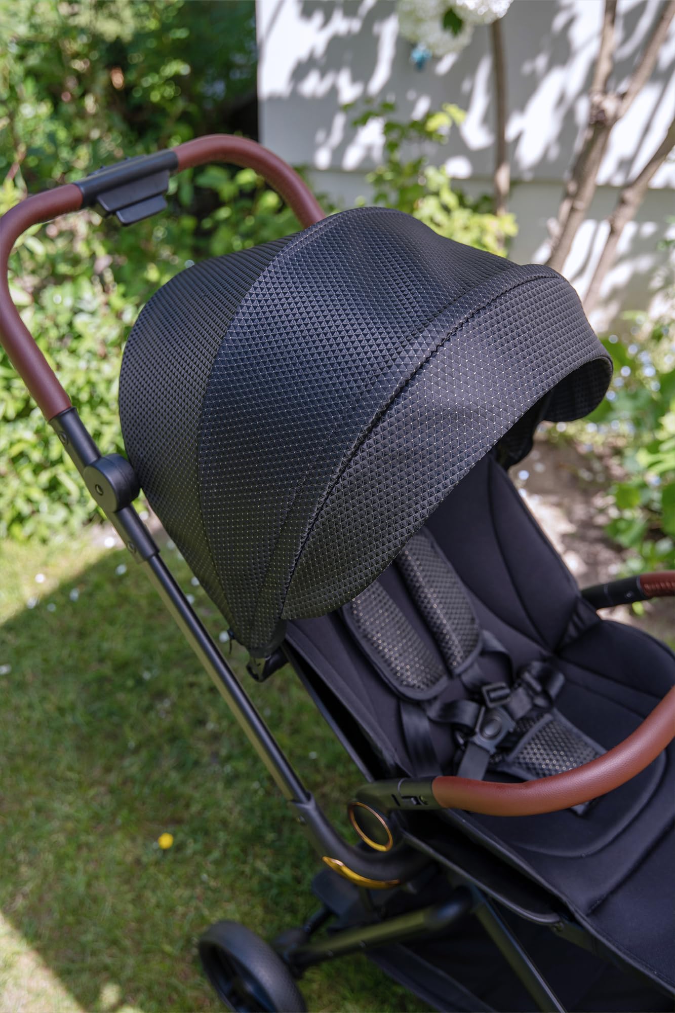 MoMi Kinderwagen ADELLE ab 6. Monat bis 22 kg klappbarer Buggy 360°-Sitz 5-Punkt-Sicherheitsgurt