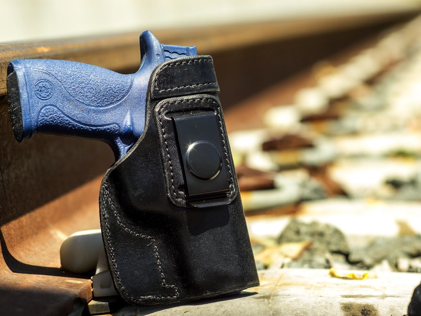 OUTBAGS USA LS1MP (BK-RH) Full Grain Leather IWB Conceal Carry Holster for S&W M&P9, M&P40, M&P M2.0 Compact 4.0". Handcrafted in USA.