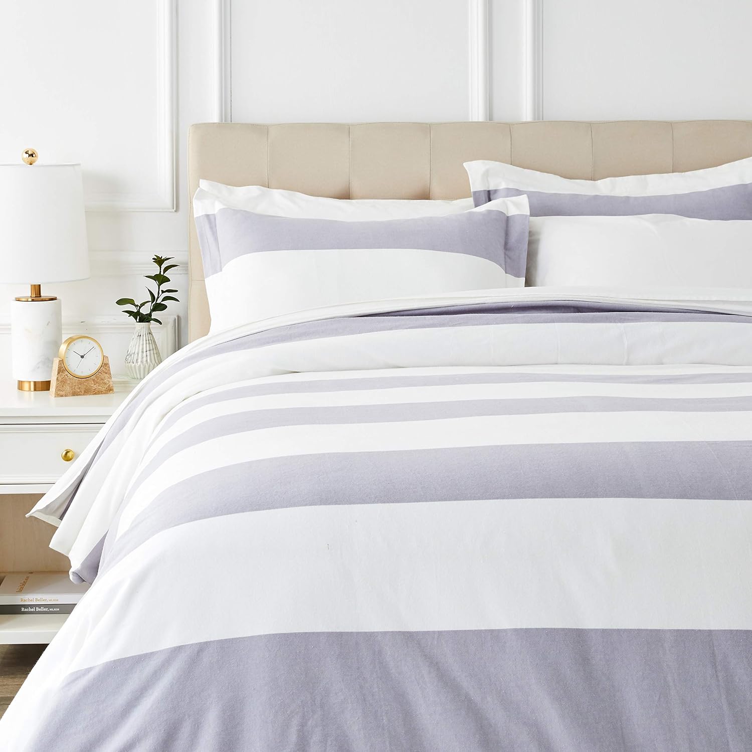 Amazon Basics Everyday Flannel Duvet Cover and 2 Pillow Sham Set - King, Grey Stripe