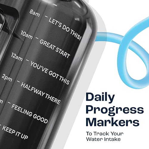 Miniatura 4 de AQUAFIT Botella de agua de 128 onzas con marcador de tiempo, tapa para popote y beber, botella de agua de gimnasio de 1 galón con asa, sin BPA,