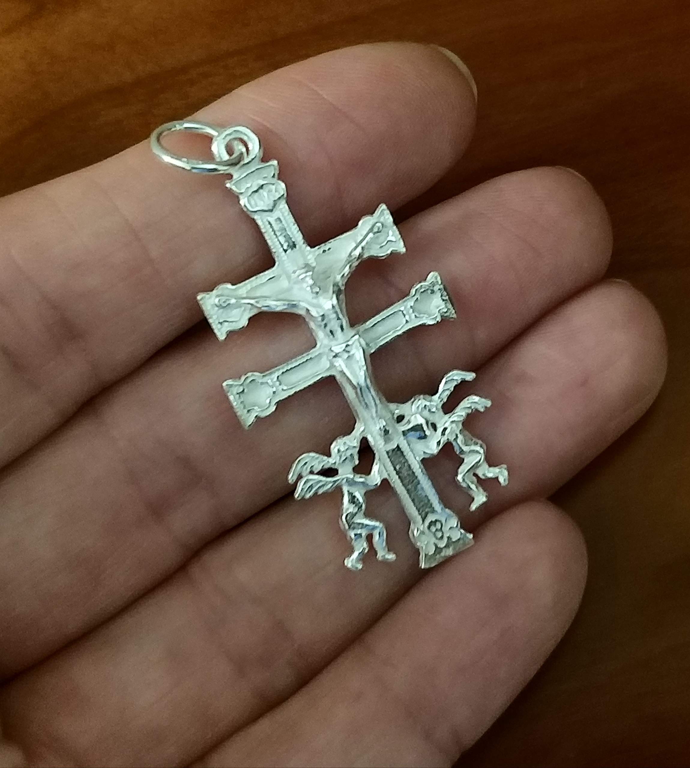 Cruz de Caravaca grande de Plata de ley 925 de 40 Mm. longitud una joya amuleto unisex