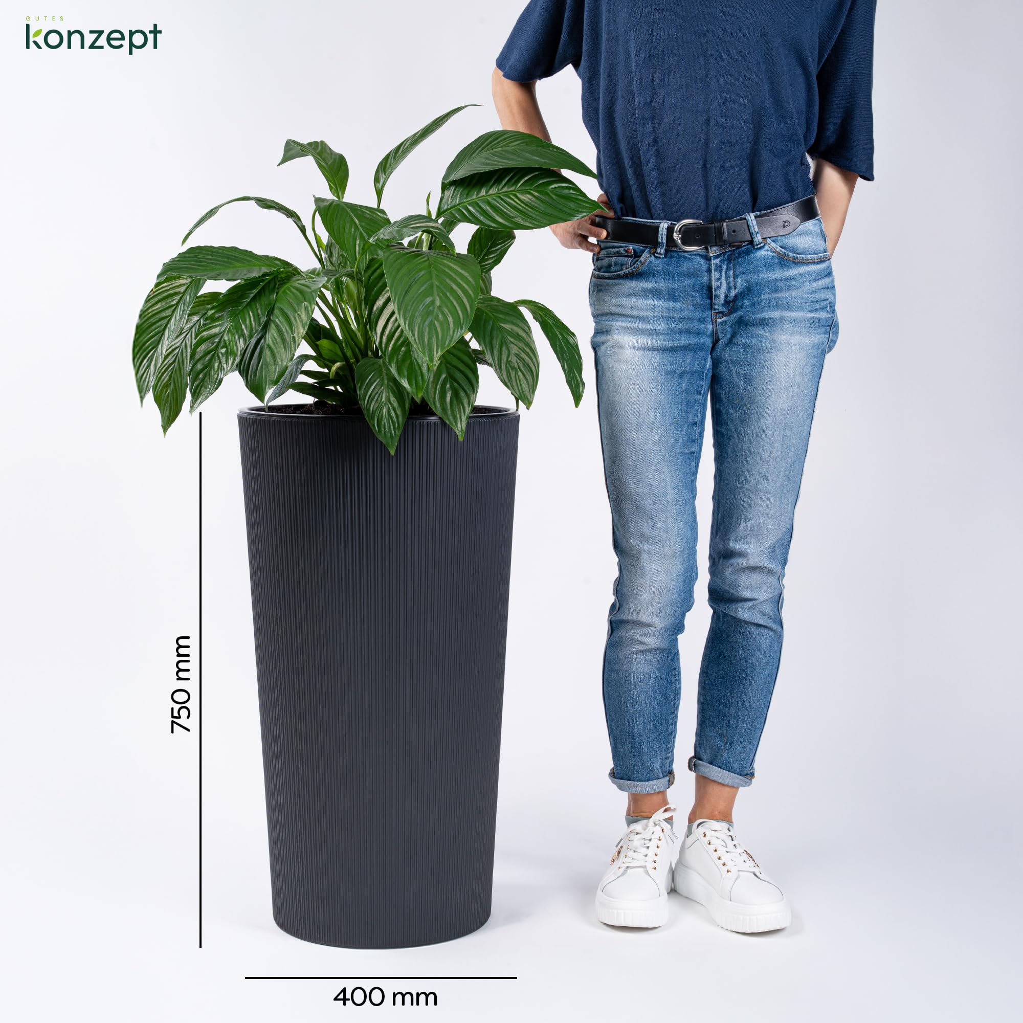 KONZEPT Blumentopf mit Einsatz – Hoch 75cm – für Außenbereich, wetterfest, UV-beständig & mit Rillenstruktur – Anthrazit, Eco-Kunststoff, ideal für Garten, Balkon, Terrasse & Innenräume