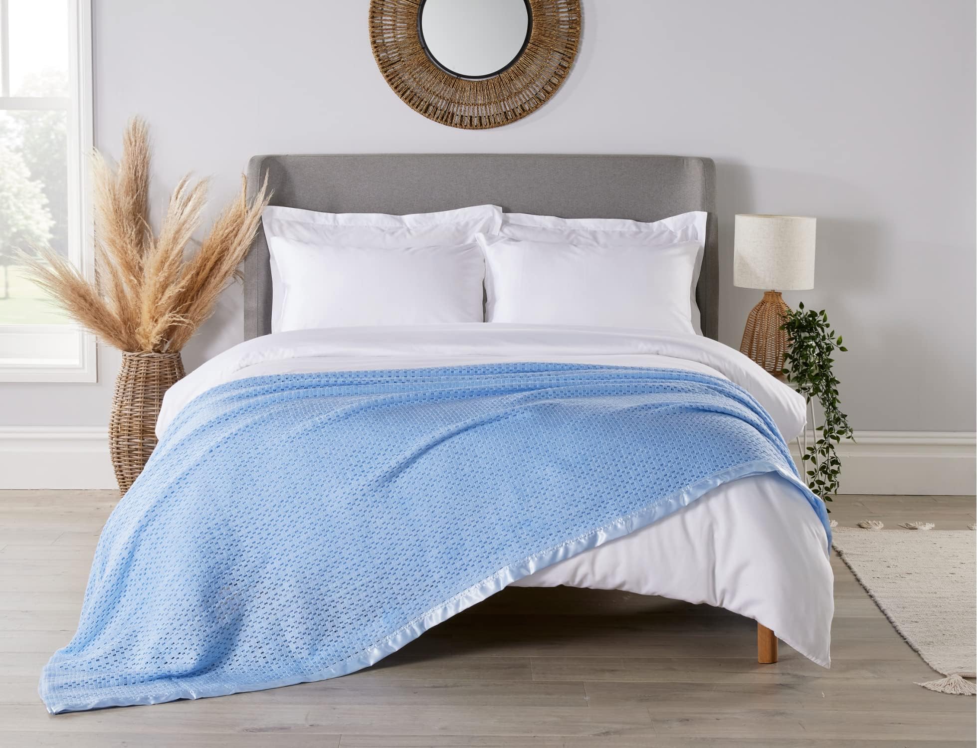 Diana Cowpe Blue Cellular Blanket Single Bed/Adult Size Cellular Blanket Large | Cellular Blanket with Satin Trim | Single Bed Blanket 180 x 230cm (Blue)