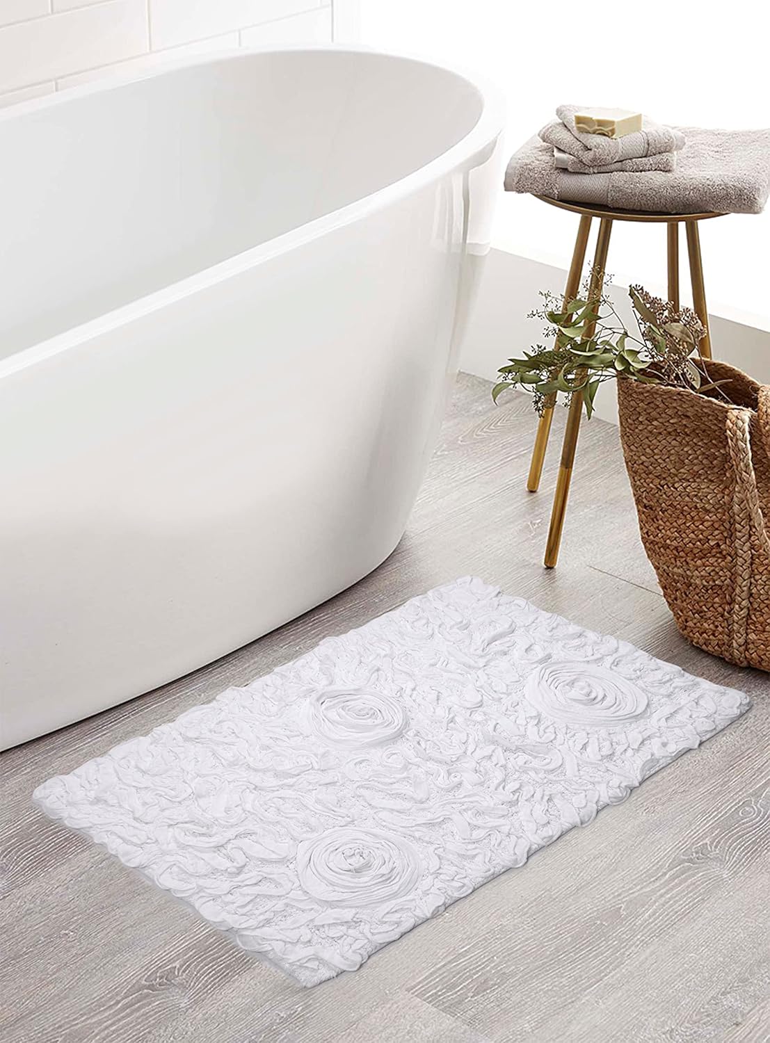 Home Weavers Bell Flower Collection 21"x34" Rectangle 100% Cotton Tufted Bath Rugs, Extra Soft and Absorbent Bath Rugs, Non-Slip Bath Mats, Machine Washable, Bathroom Bath Mats for Floor, White