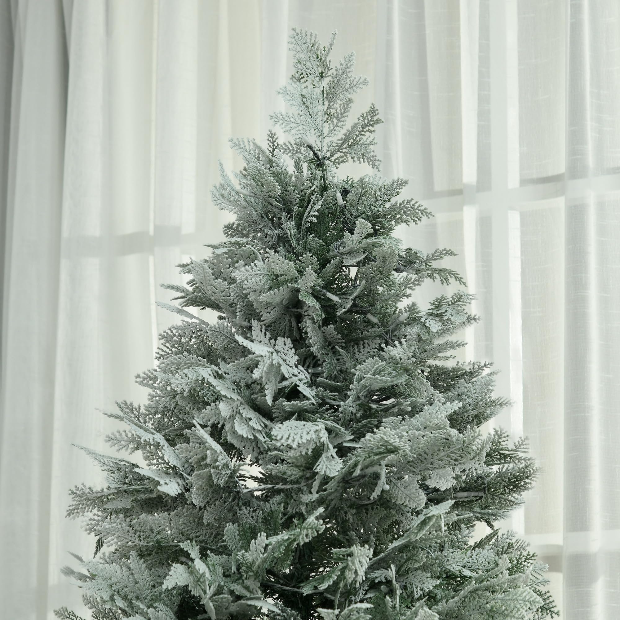 HOMCOM Árbol de Navidad Artificial 180 cm, 300 Luces LED Blancas Cálidas | Árbol de Navidad Nevado, 577 Ramas, Forma de Ciprés, Base Plegable, Decoración Navideña
