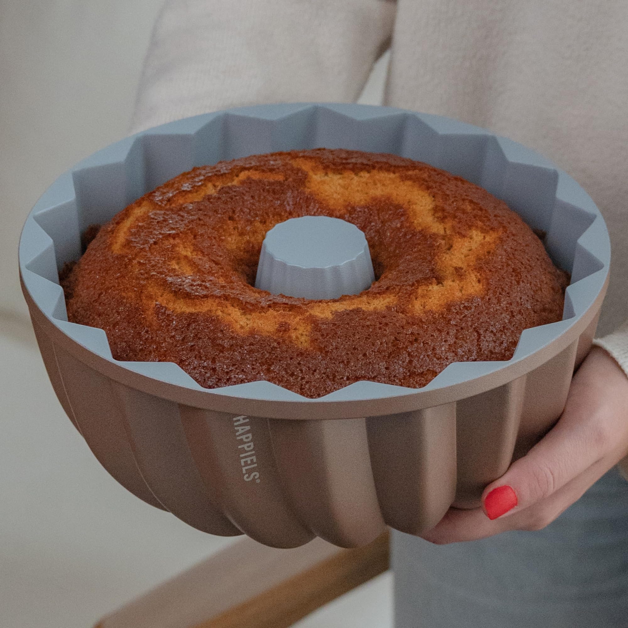HAPPIELS Classic - Molde para tartas estriado para 10 tazas, antiadherente, sin PFOA ni BPA | Molde de aluminio fundido, no tóxico, dorado, para hornear en horno