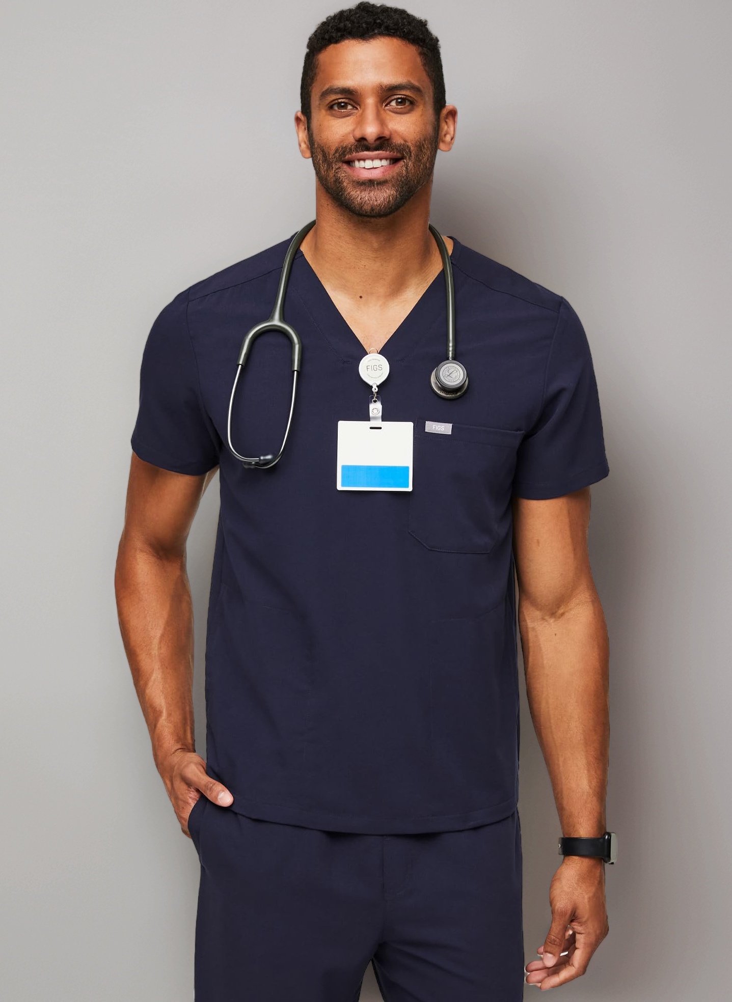 FIGS Chisec Scrub Top for Men – 3 Pockets, Tailored Fit, Squared V-Neck, 4-Way Stretch, Moisture-Wicking, Navy Blue, Large