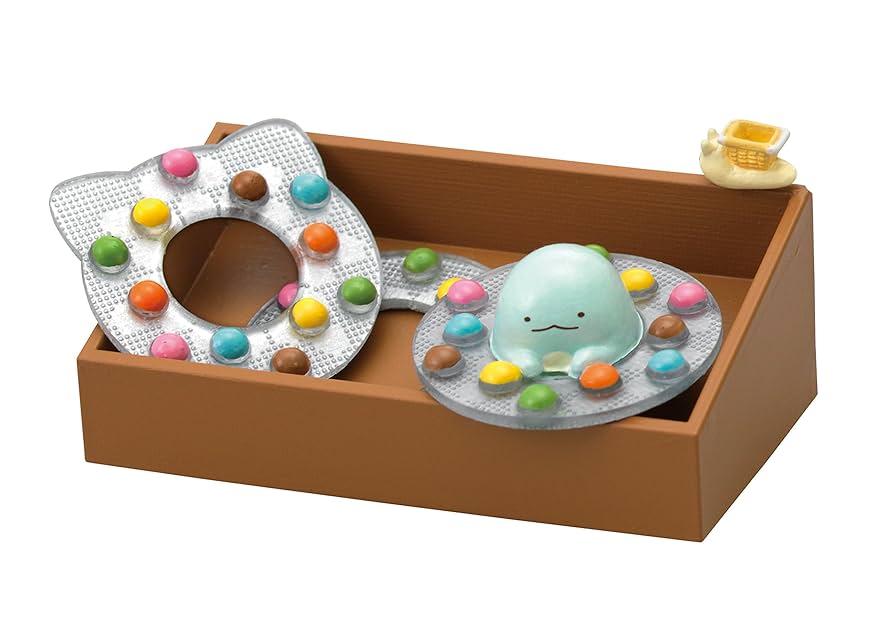 Amazon.co.jp: すみっコぐらし だがし屋さんのすみっコ BOX商品