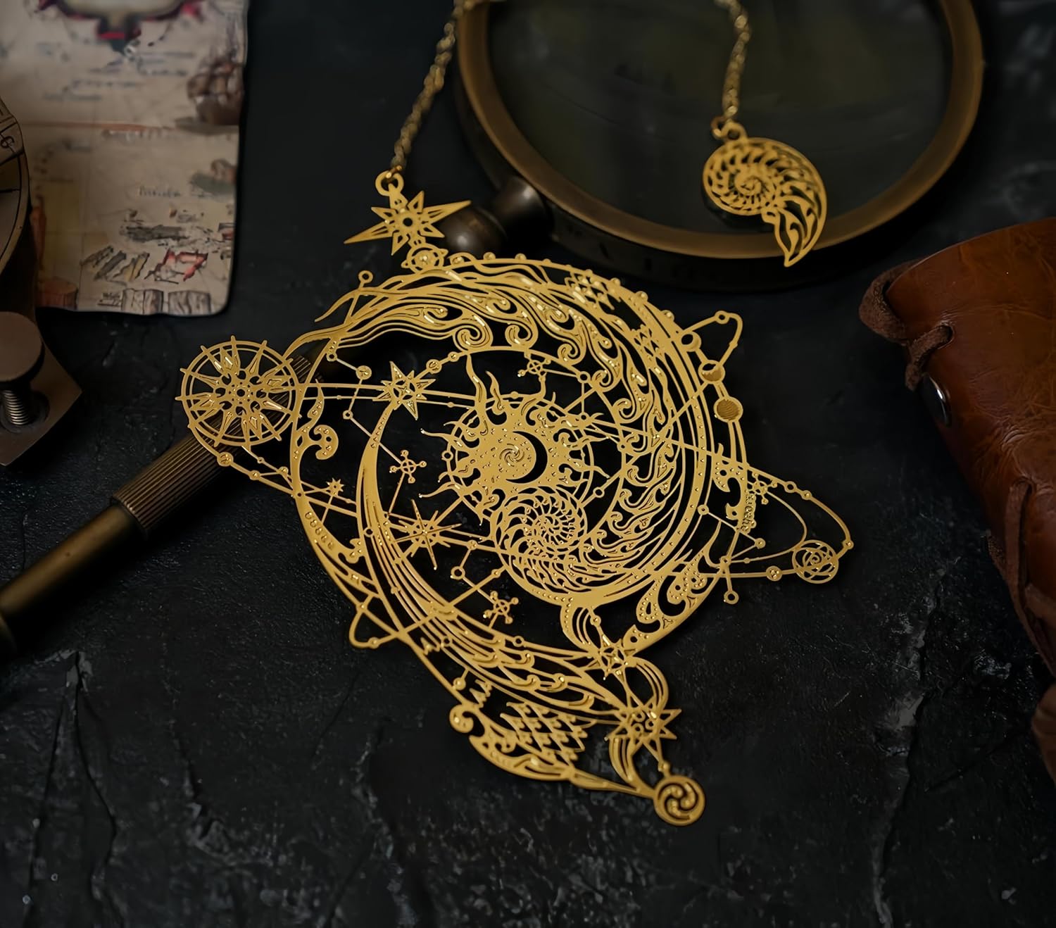 Golden Bookmark Great spacial Gift time-Eternal-Universe Students Creative Gift Box Hollow Metal (The Source of the Universe)
