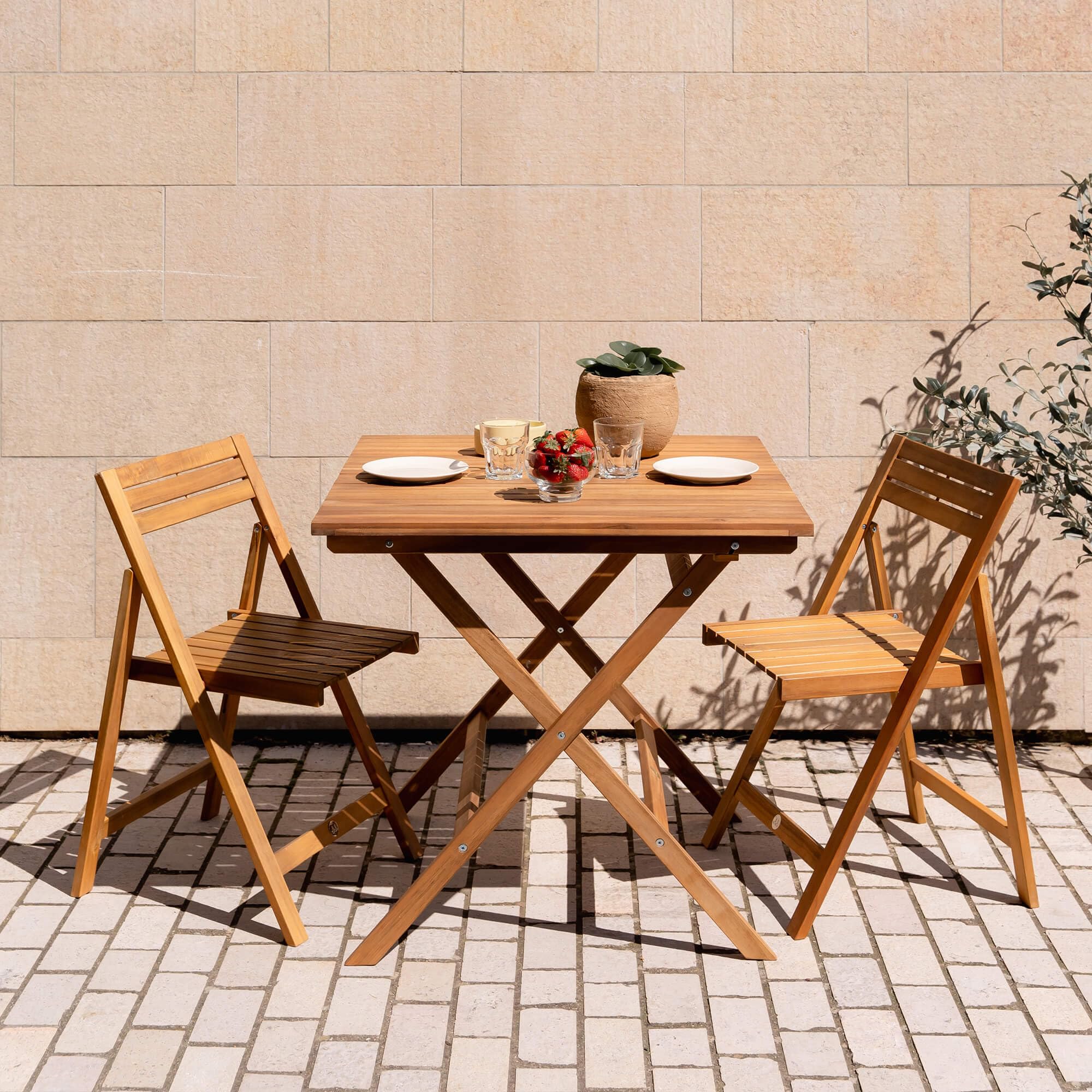JJ. Table de Jardin en Bois Pliante 80 cm June - 2/4 pers. Plateau de 80 x 80 cm Idéal pour 2 à 4 Personnes Table idéale pour Un Balcon Bois Naturel Clair