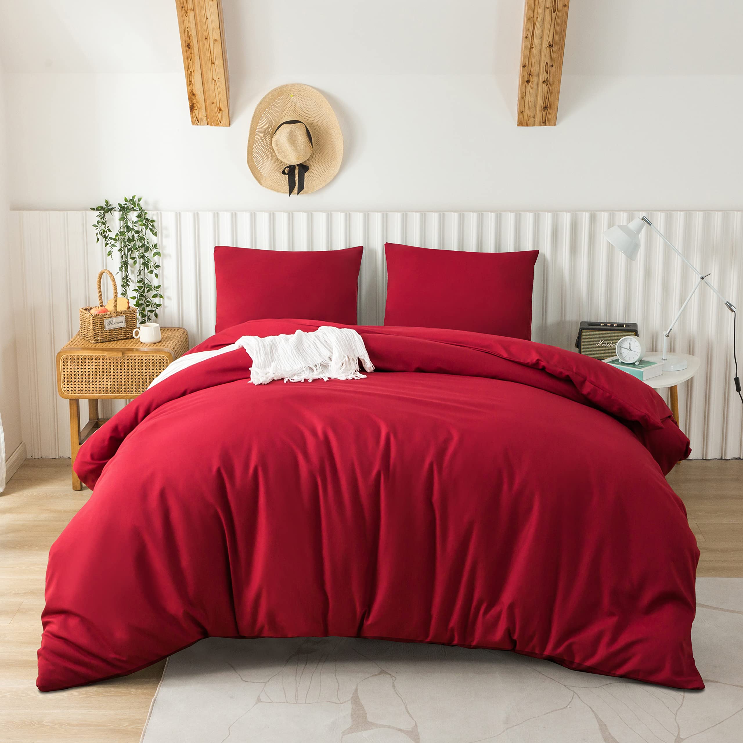 Parure de lit 240x260 rouge en microfibre 100 fils/cm² ultra douce avec fermeture éclair pratique