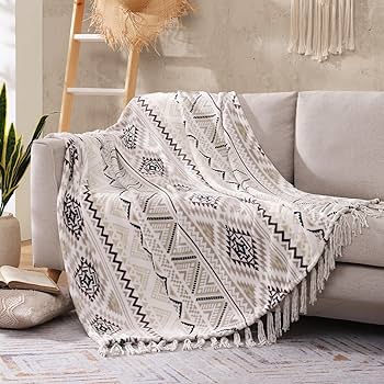 Amazon.com: CASAAGUSTO Boho Throw Blanket - Beige and Gray
