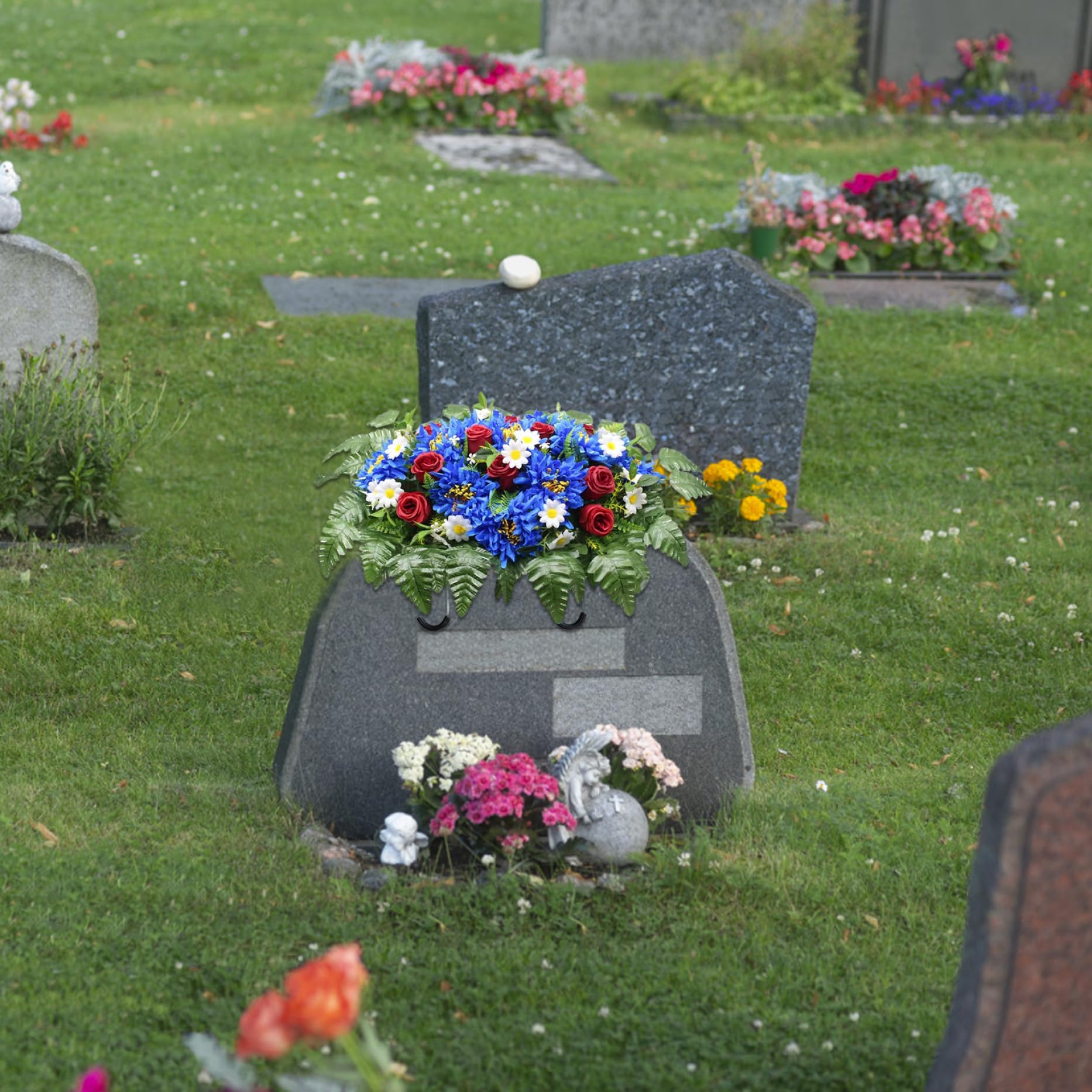 Selle de fleurs artificielles pour pierre tombale, fleurs de cimetière artificielles résistantes aux intempéries avec support commémoratif pour décorations pierres tombales extérieures, saphir