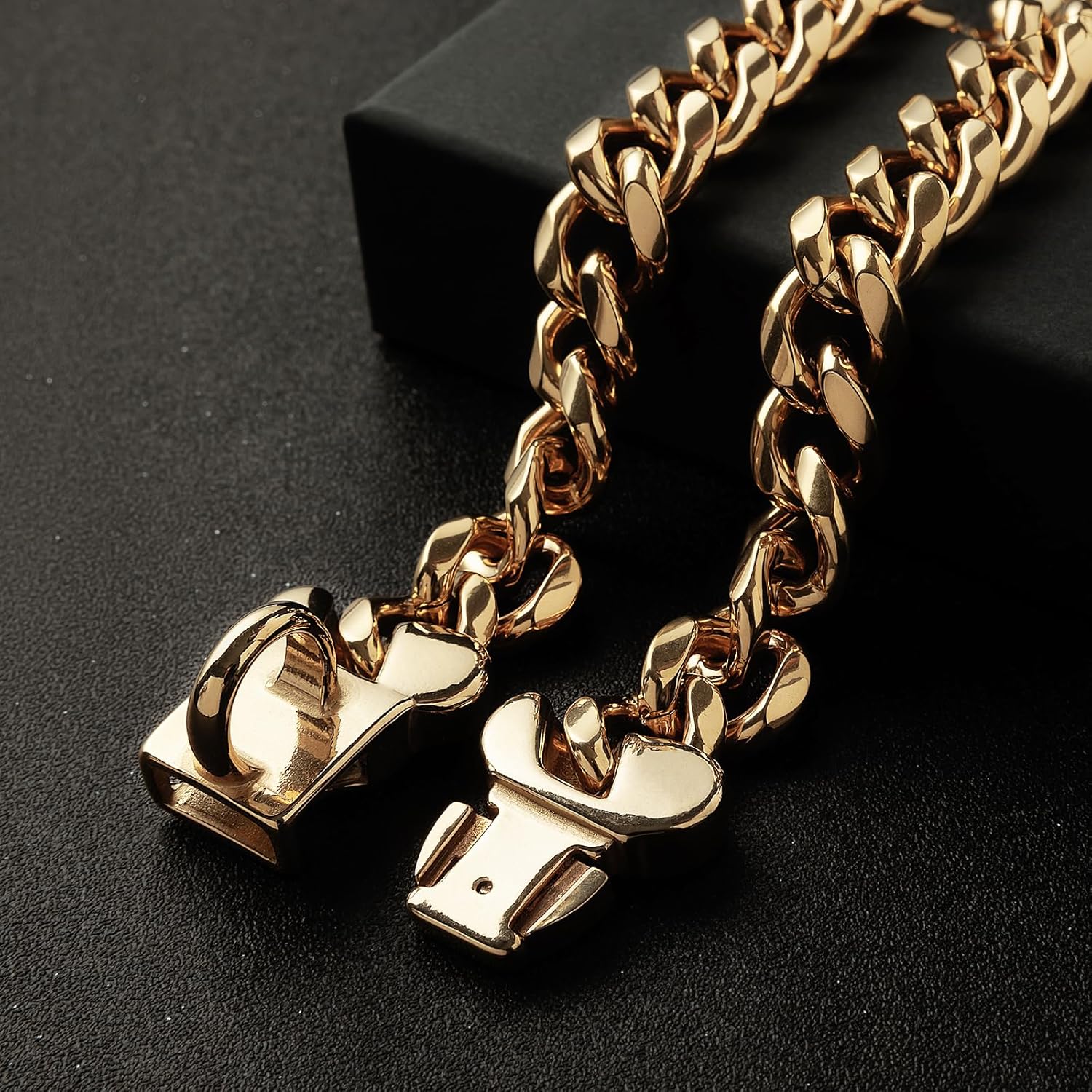 18K Cuban Link Dog Collar, 15MM Gold Dog Chain Collar, Heavy Duty Walking Metal Pet Cuban Collar Jewelry for Large Dogs, 22 inch