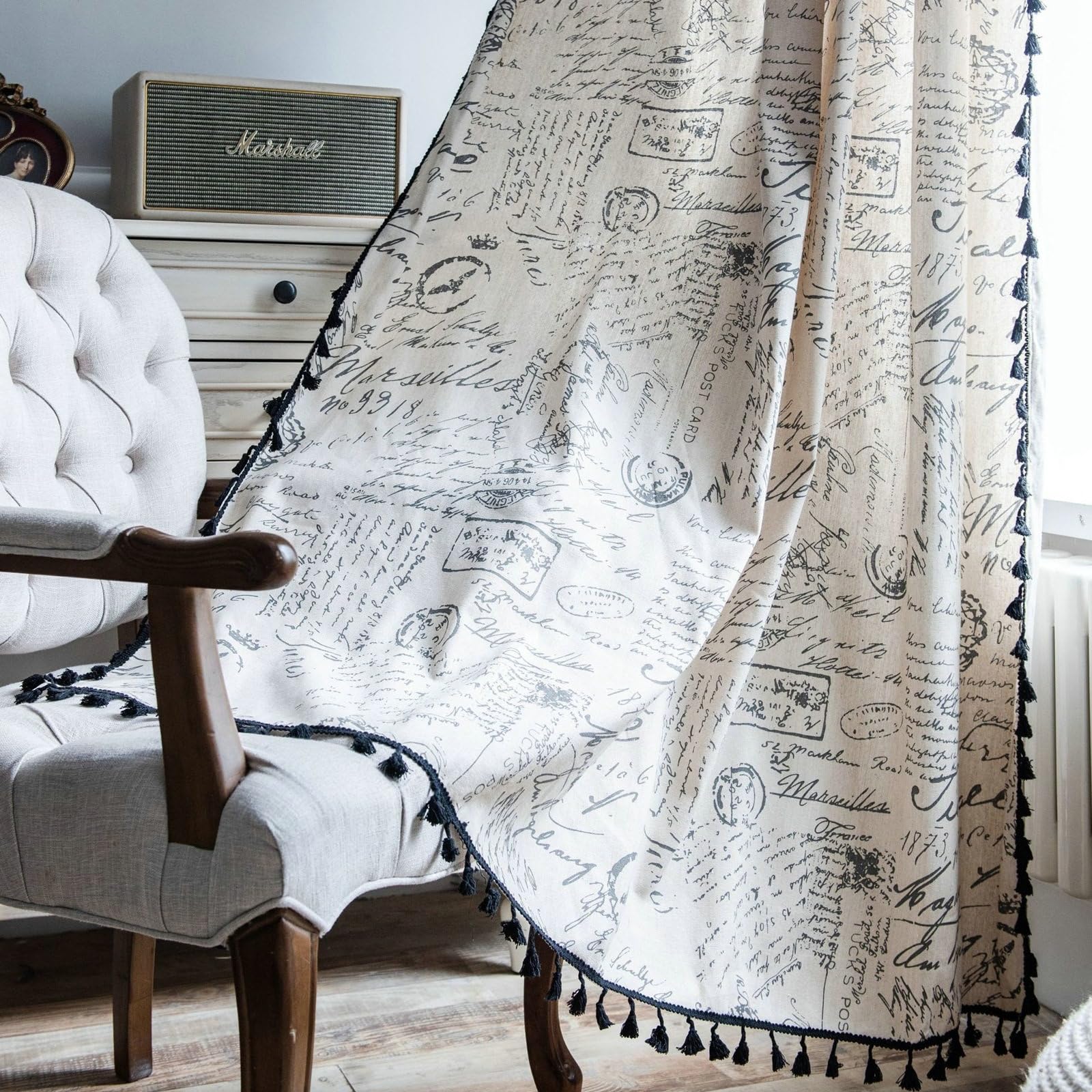 Daesar Rideaux Salon Moderne Semi Transparent Beige Noir 150x220CM, Lot de Deux Rideaux de Fenetre à Crochets Motif Lettres avec Glands Coton Lin Fenêtre Rideaux Chambre Balcon Baie Vitrée