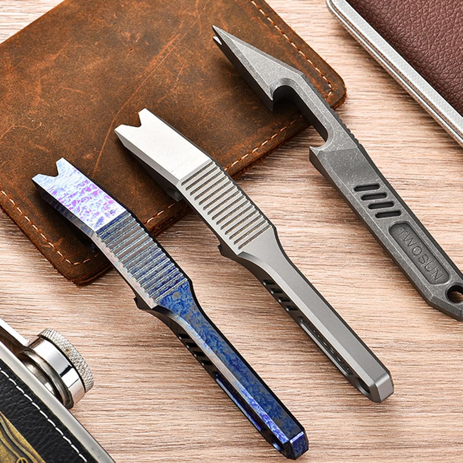 EDC Pry Bar Bottle/Can/Box Opener 6-in-1 Multi Tool 4.4" Titanium Nail Puller Prybar Screwdriver with Lanyard Hole