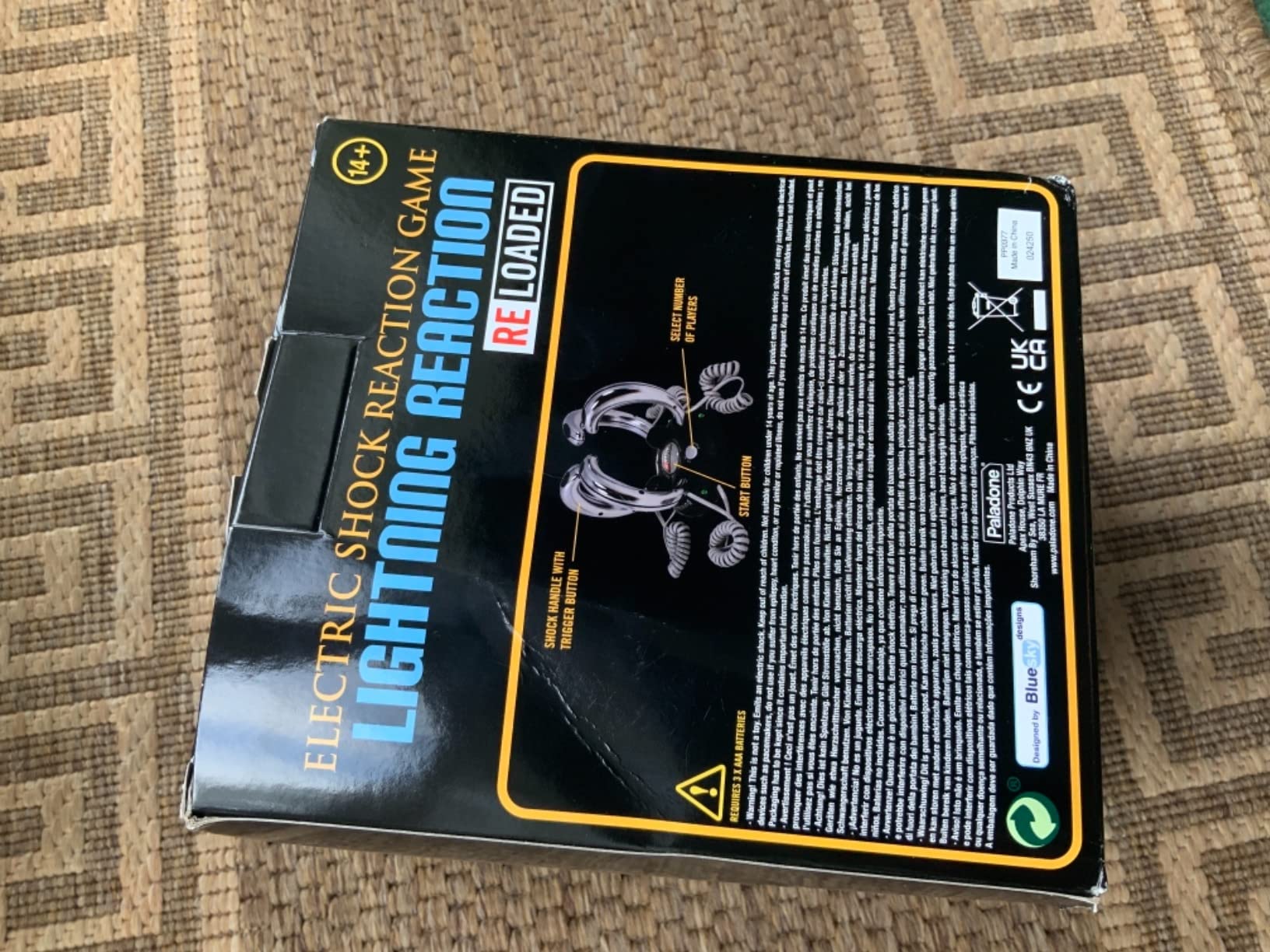 Paladone Lightning Reaction Reloaded - Hilarisch Elektroshock Partyspel Voor Volwassenen & Kinderen - Extreme Roulette Met Schokken