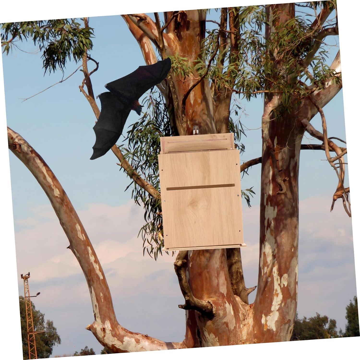 BESPORTBLE Outdoor Bat House Handmade Wooden Bat Shelter for Lightweight and Design for Garden Decor and Easy Installation Under