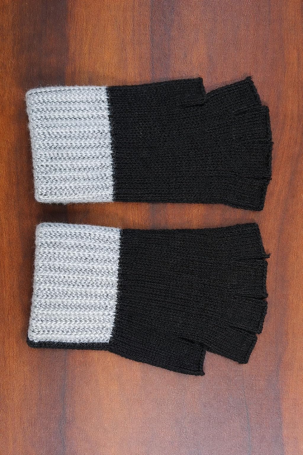 Amazon Brand - Nora Nico Acrowool Fingerless Gloves for Men & Women – Cozy Knit Half Finger Winter Gloves, Unisex Fashion Accessory-Black 1