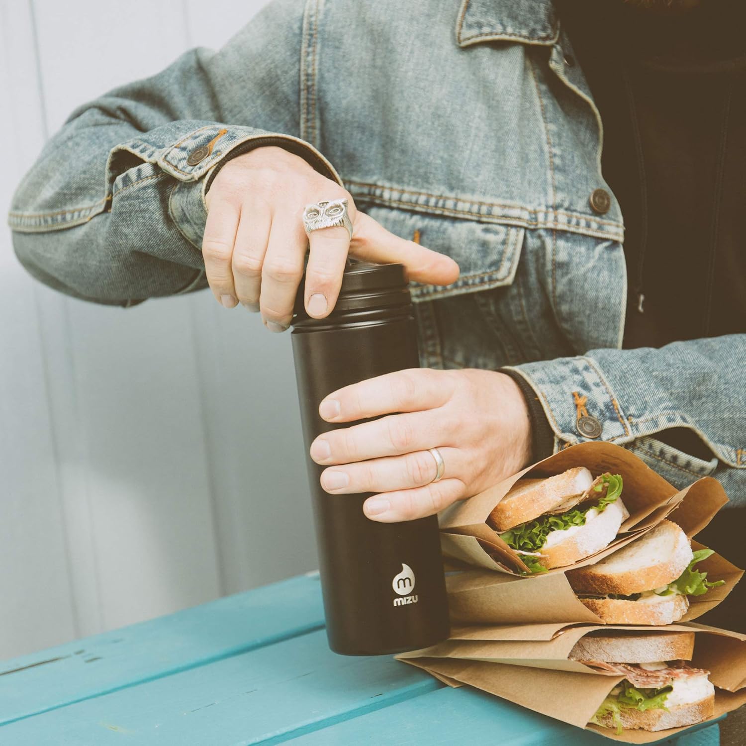 Mizu Single Bottle Black Straw Photo