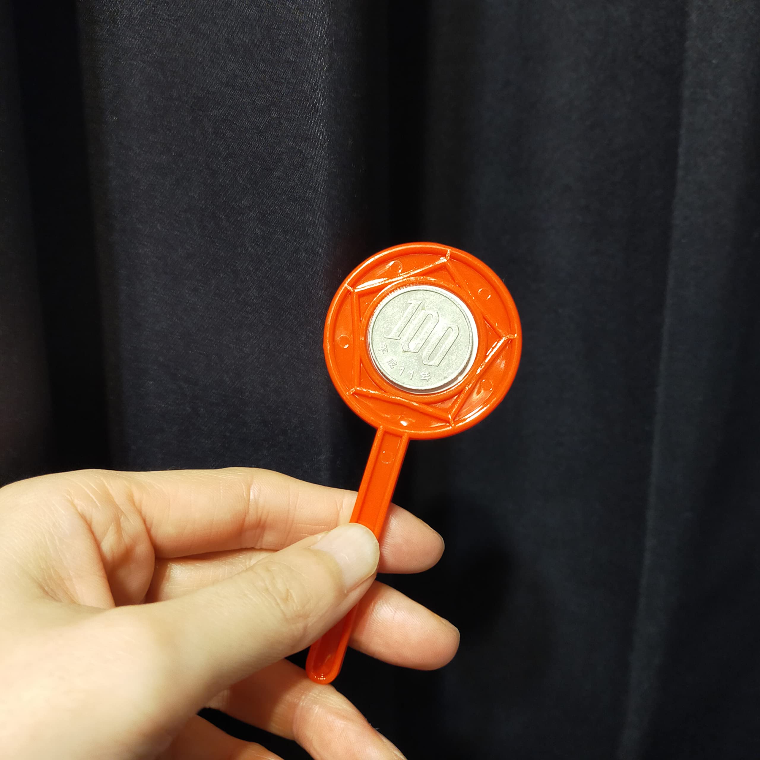 Amazon | 手品屋 コインパドル＜100円硬貨がなんども出るマジック。お札を出すこともできる！＞宴会、忘年会、新年会、クリスマス会 | マジック・手品  | おもちゃ