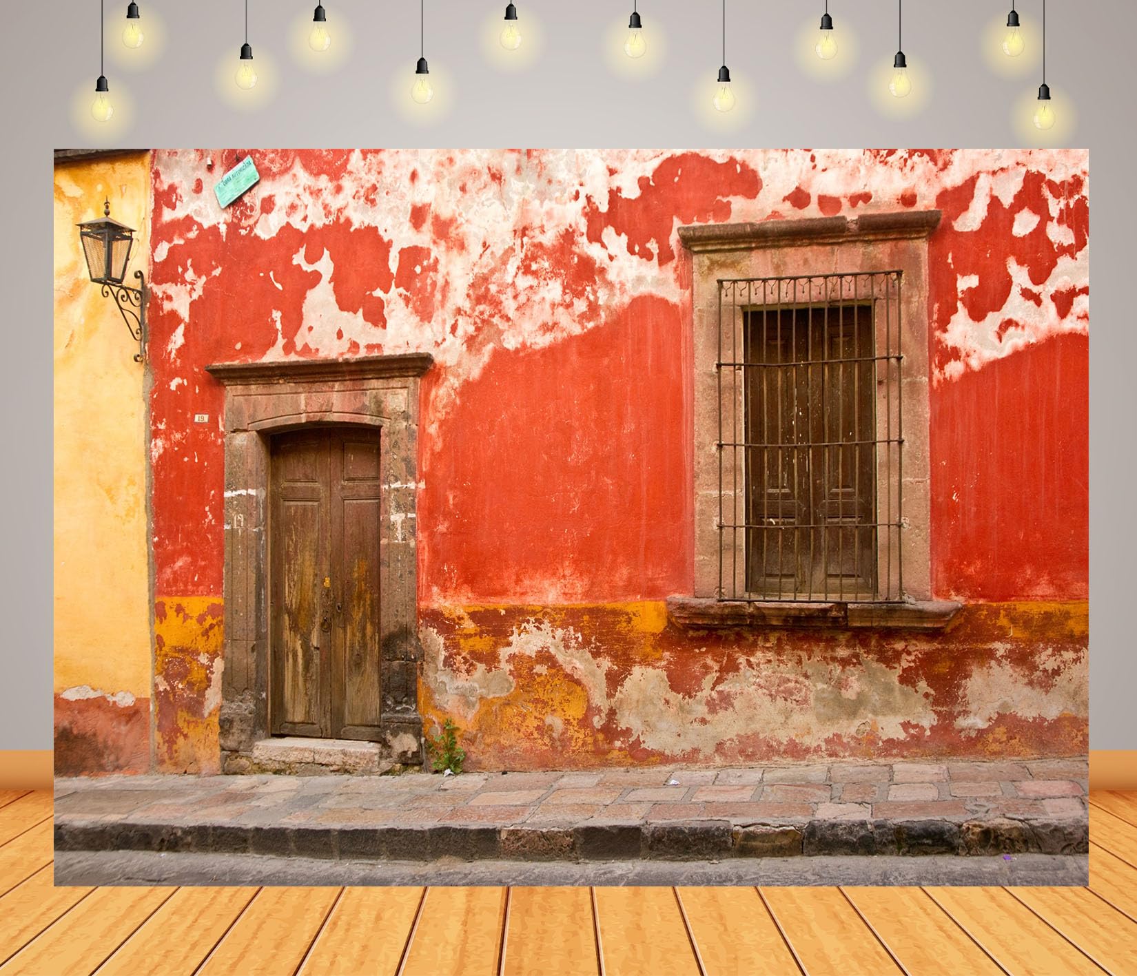 17x10FT (5.2x3m) Parete Rossa Usurata Di Casa Coloniale Sfondo Fotografico | Facciata Rustica Di Strada Storica Fondale In Tessuto,Stucco Scrostato Porta,Per Feste Di Viaggio E Foto Delle,Photo Booth