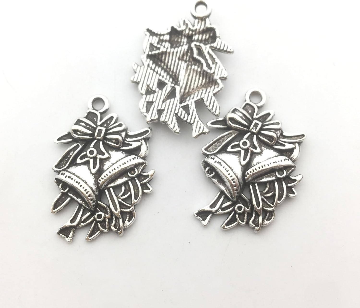 75 pcs Mixed Craft Supplies Christmas Tree Snowflakes Deer Bell Stocking Charms Pendants for Crafting Jewelry Findings Making Accessory For DIY Necklace Bracelet (M041) : Arts, Crafts & Sewing