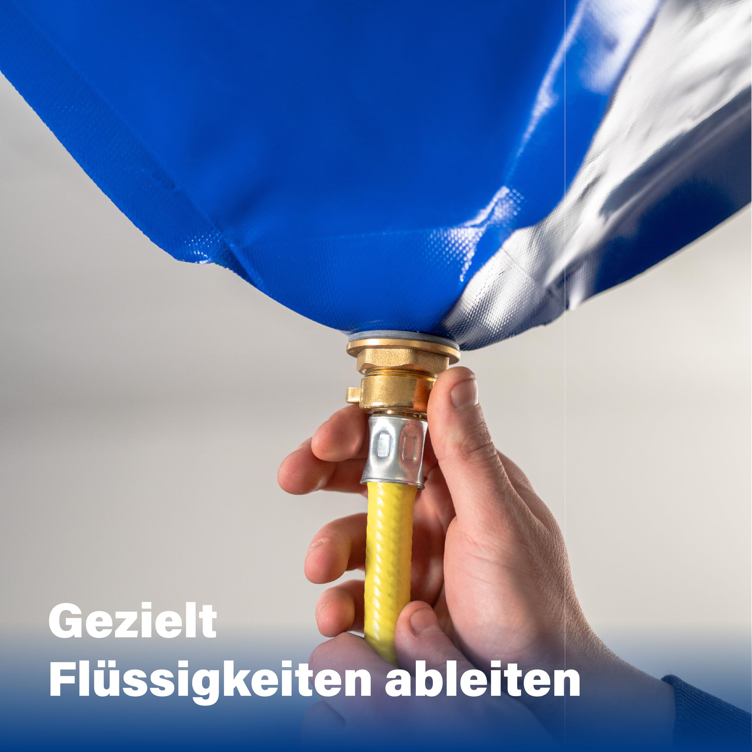 DERBLAUE® Trichter 80 x 80 cm, ca. 50 Liter, 3/4 Zoll Anschluss | mit höhenverstellbarem Aufhängesystem, stabil im Einsatz dank Fiberglasstäbe, mit einsetzbarem Filtersieb, geringes Packmaß
