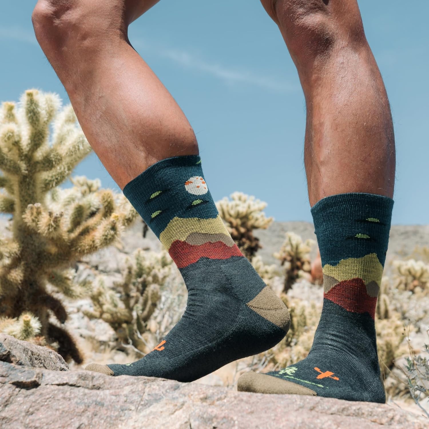 Darn Tough Vermont Men's Spaced Out Micro Crew Lightweight Hiking Socks (Style 5051)