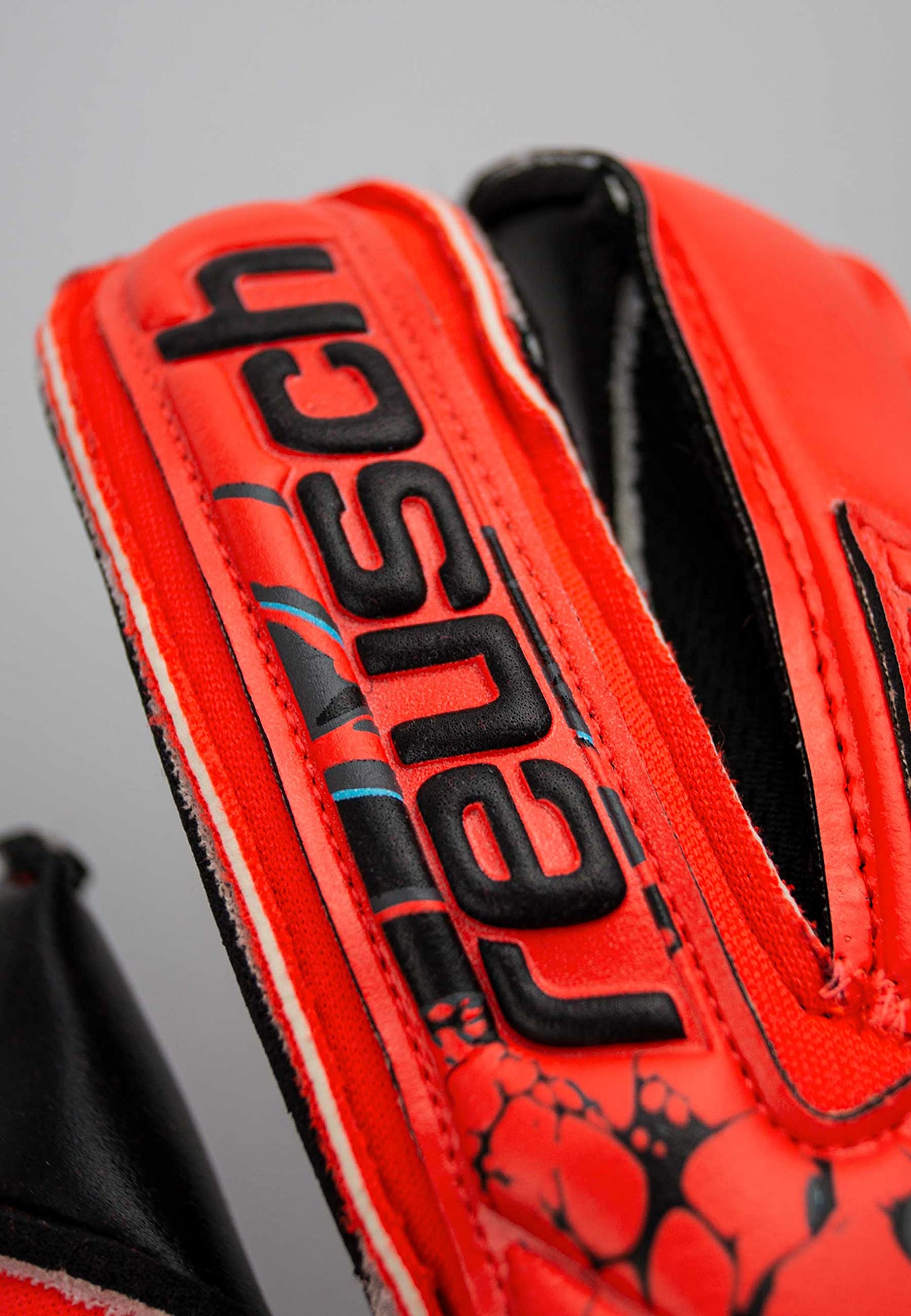 Reusch Guanti da Portiere Attrakt Gold X Evolution Cut con Eccellente Presa E Taglio Esterno, Unisex Adulto