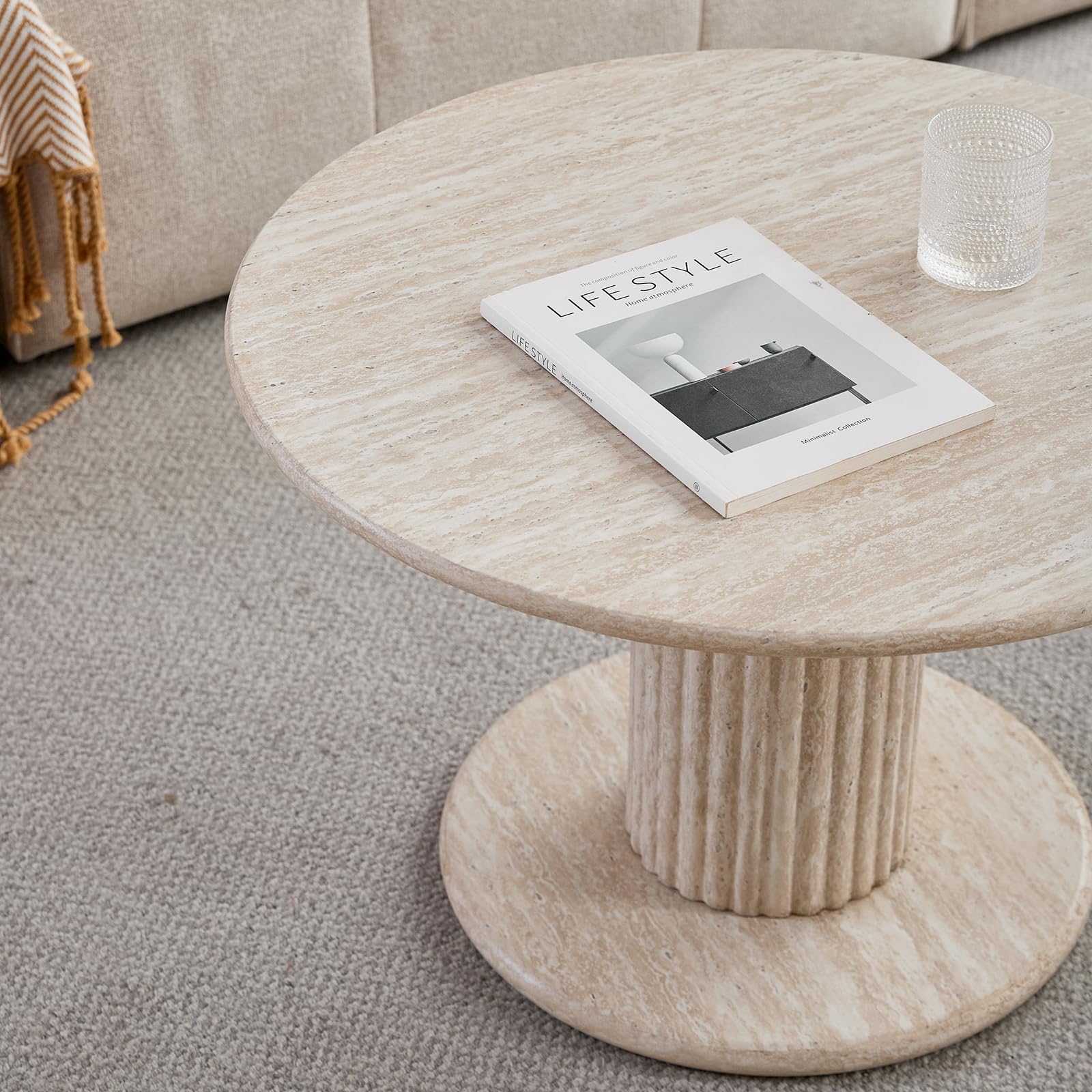 GrandCA HOME Ensemble de 2 Tables Gigognes Rondes avec Pieds Cylindriques à la Base, Effet Imitation Travertin Jaune, Table Basse de Style Minimaliste Moderne pour Salon ou Chambre