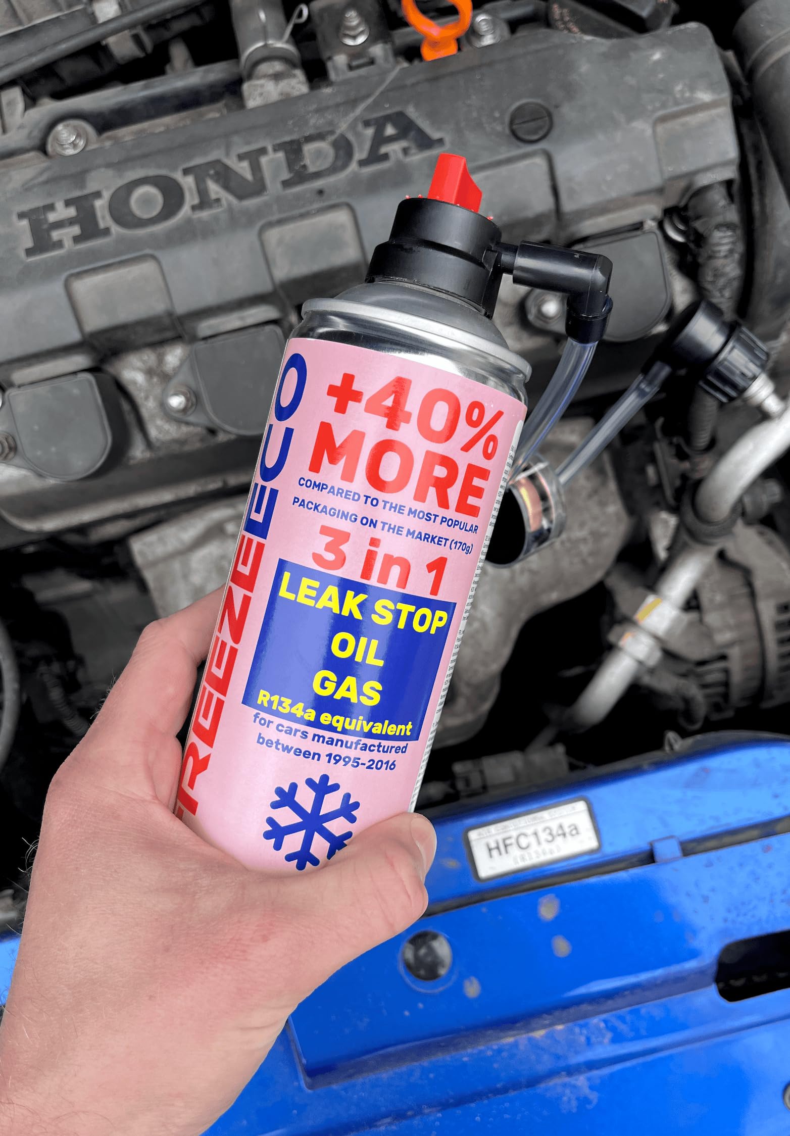 HOBBY, sustituto r134a, Sellador, refrigerante para aire acondicionado de automóviles, equivalente a 660 g, 1 lata, 3 en 1, 235g, con Manguera integrada con manómetro y Adaptador
