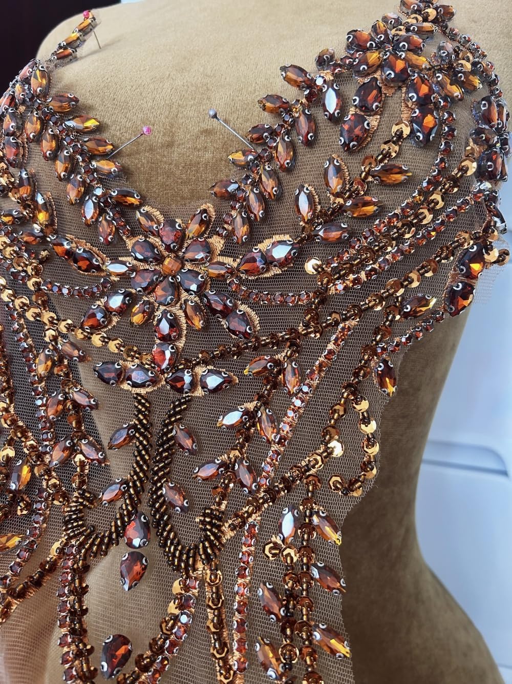 Hand Beaded Sewing Lace Patches Costumes Appliques with sew on Crystals Rhinestones for Crafts DIY Protects Wedding Evening Party Dance Clothes Accessories (Brown)