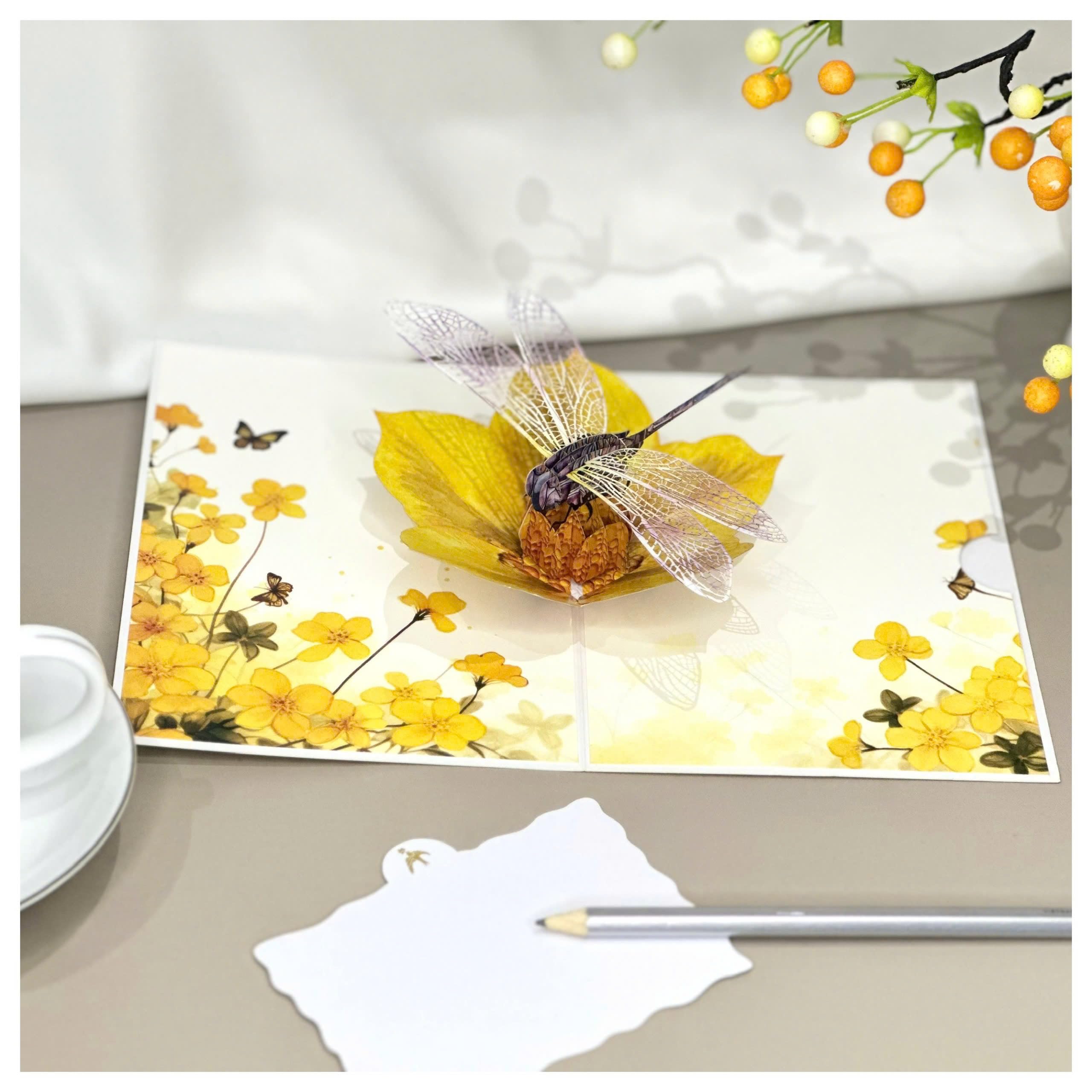 Birthday Card for Mom, 3D Dragonfly Pop-Up Card with Daisies and Butterflies, 3D Birthday Cards for Women, Sympathy and All Occasions, Unique